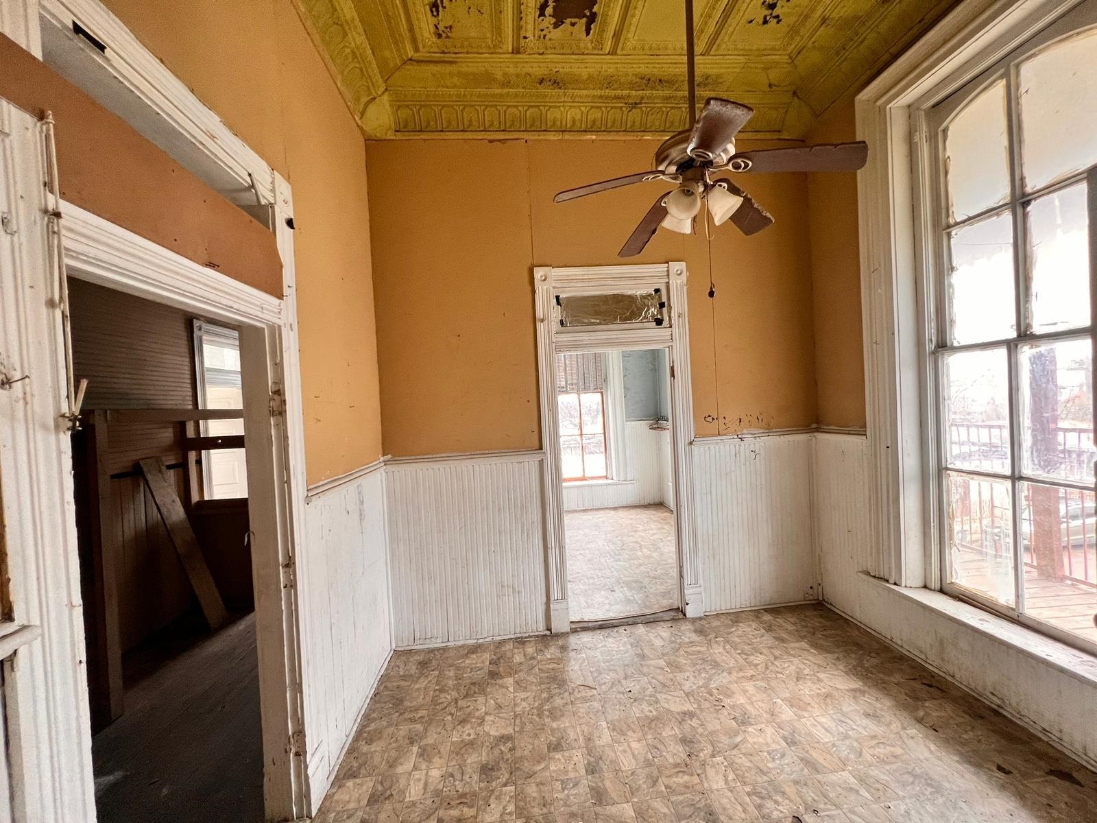 520 Davis Ave A Property Photo 3