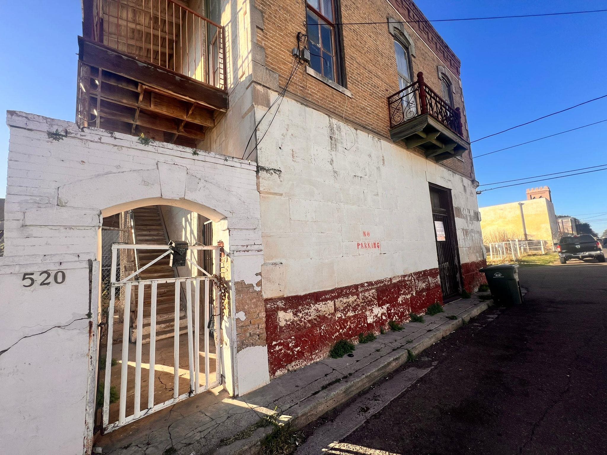520 Davis Ave A Property Photo 28