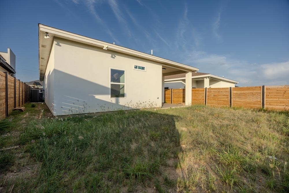 3912 Texas Dr. Property Photo 26