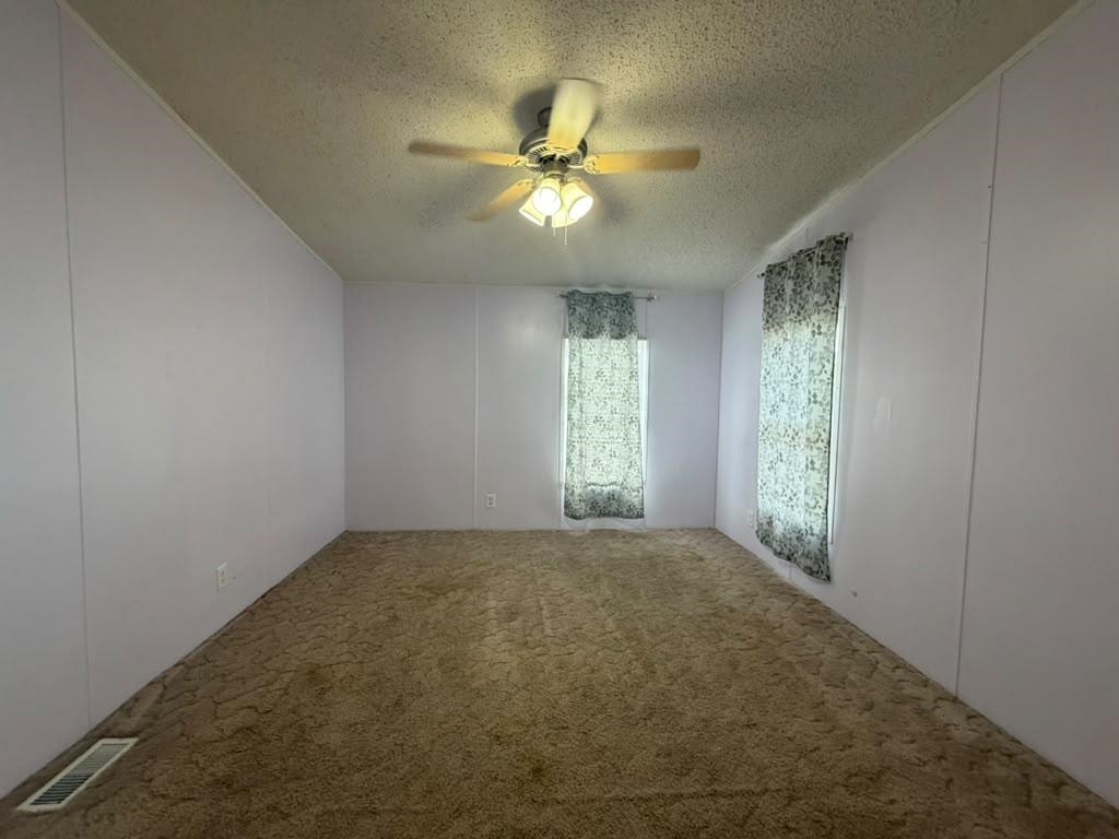 814 Flag St Property Photo 2