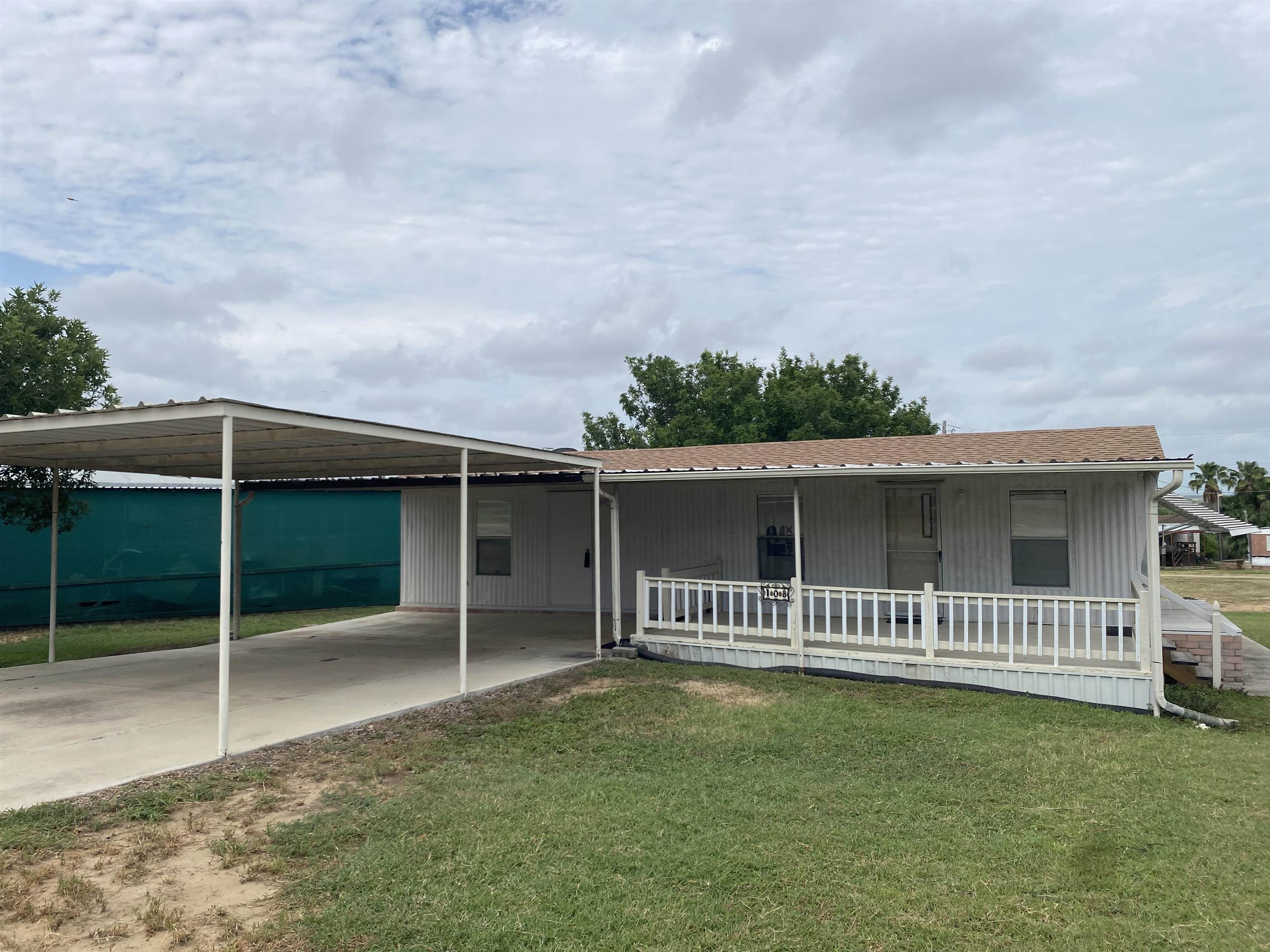 108 Autumn Ln. Property Photo 1