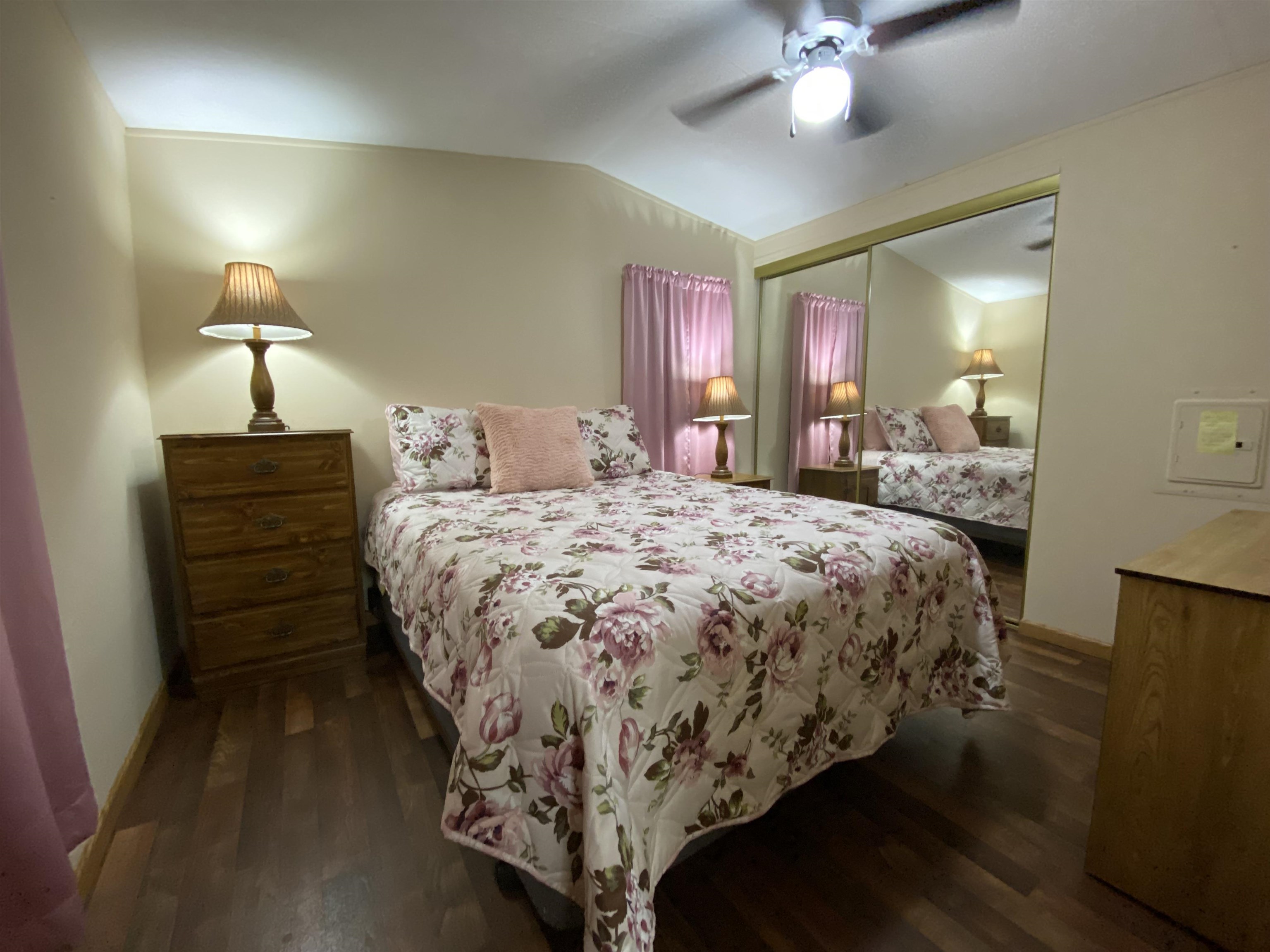 108 Autumn Ln. Property Photo 7