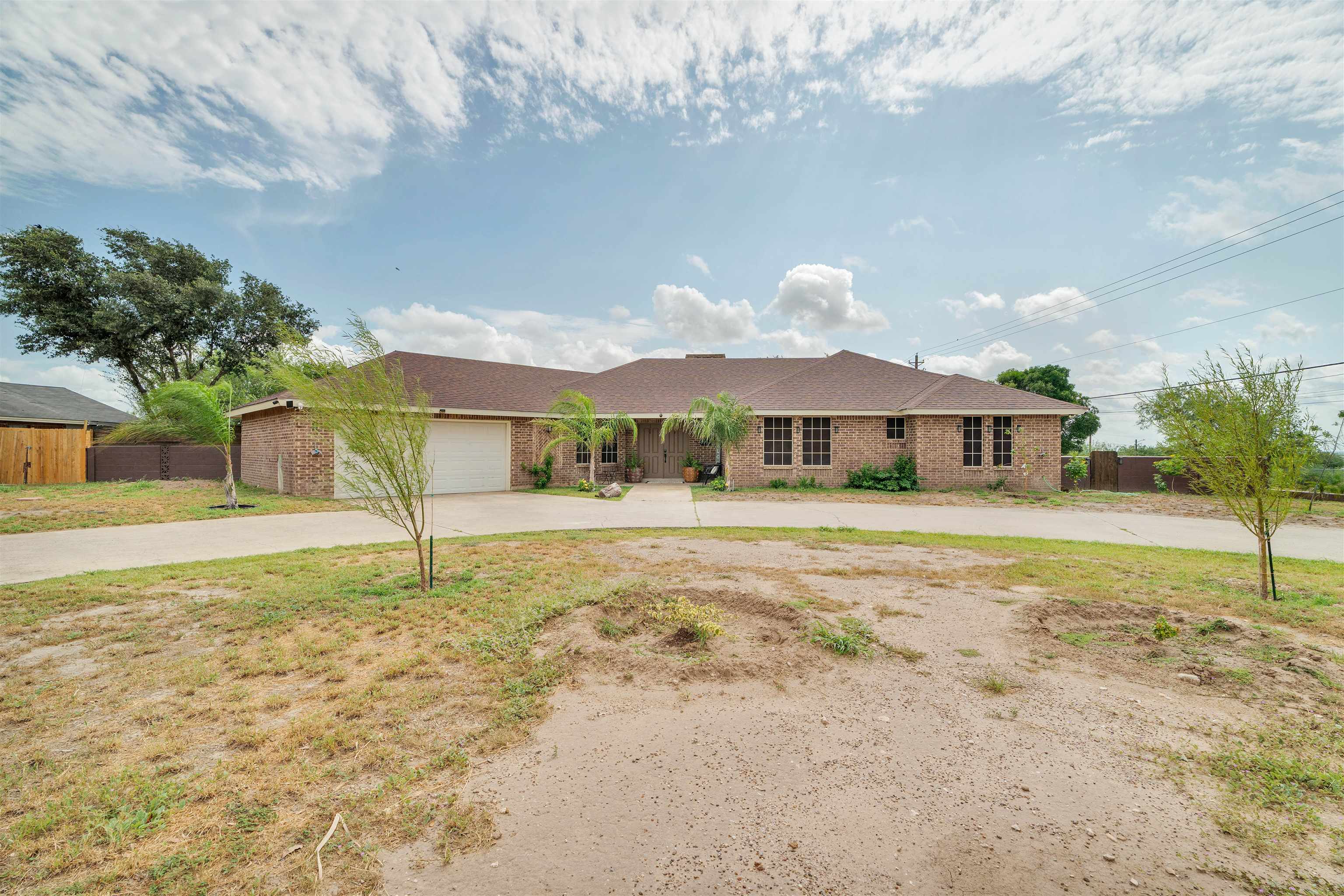 1602 2nd St Property Photo 1