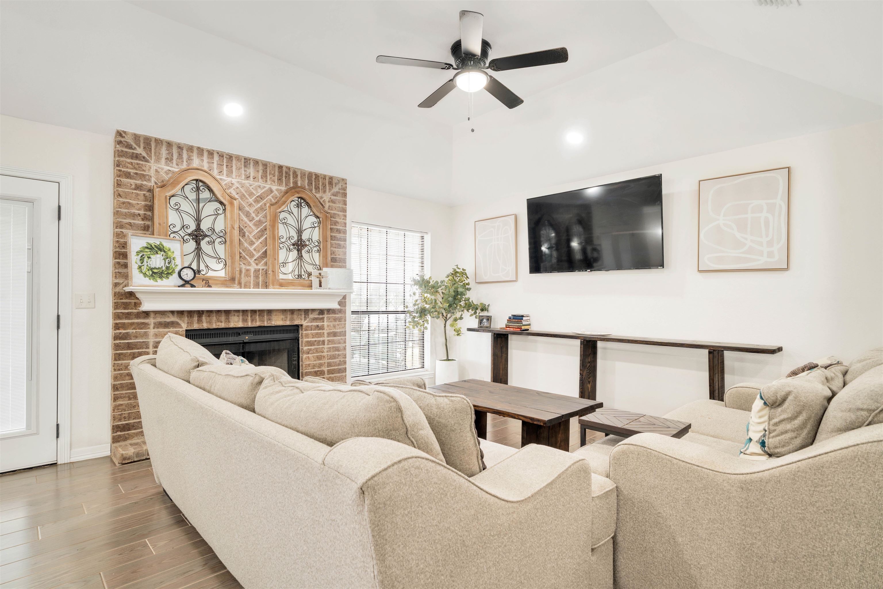 1602 2nd St Property Photo 9