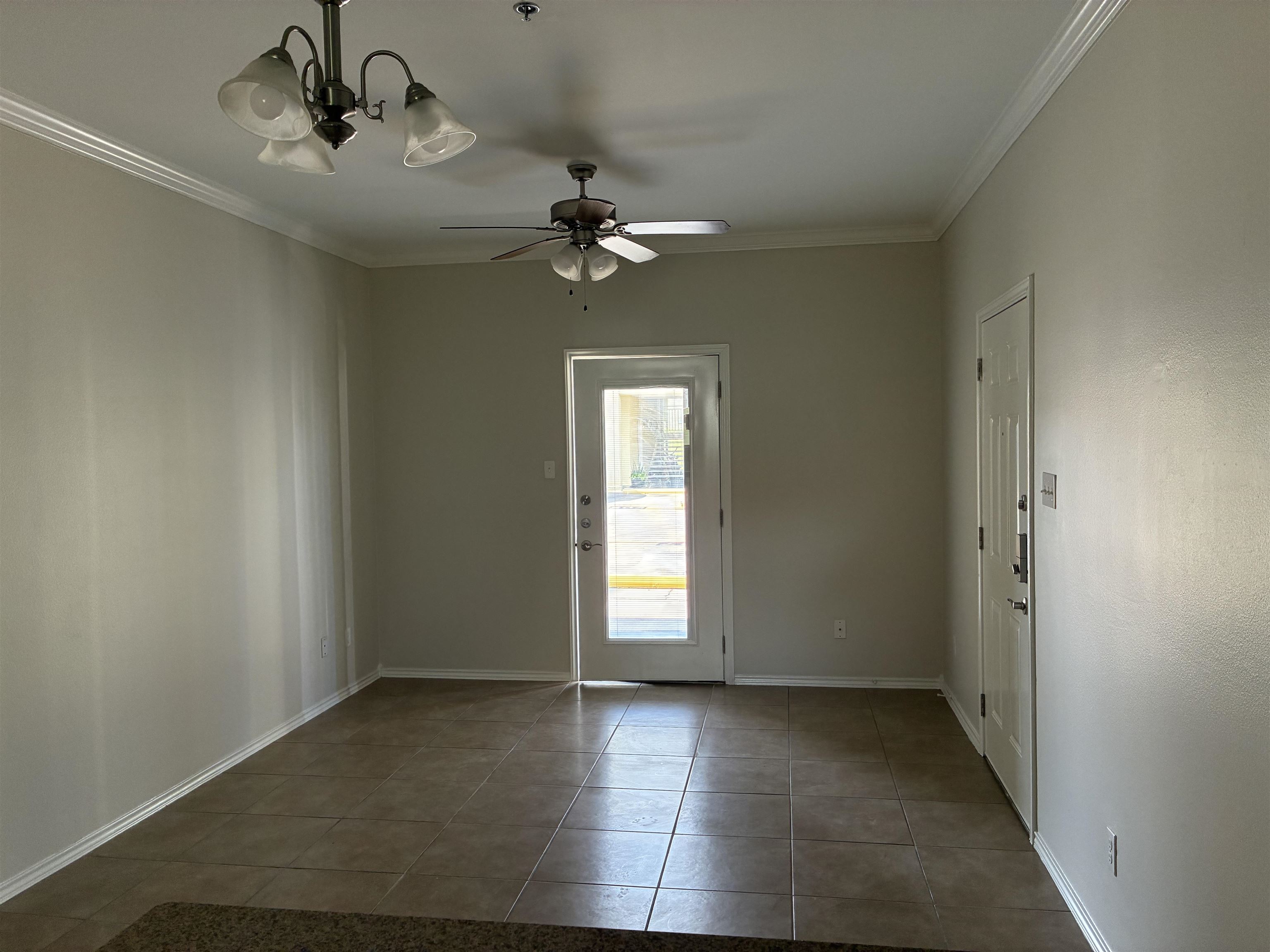 5402 Marcella Ave #107b Property Photo 8