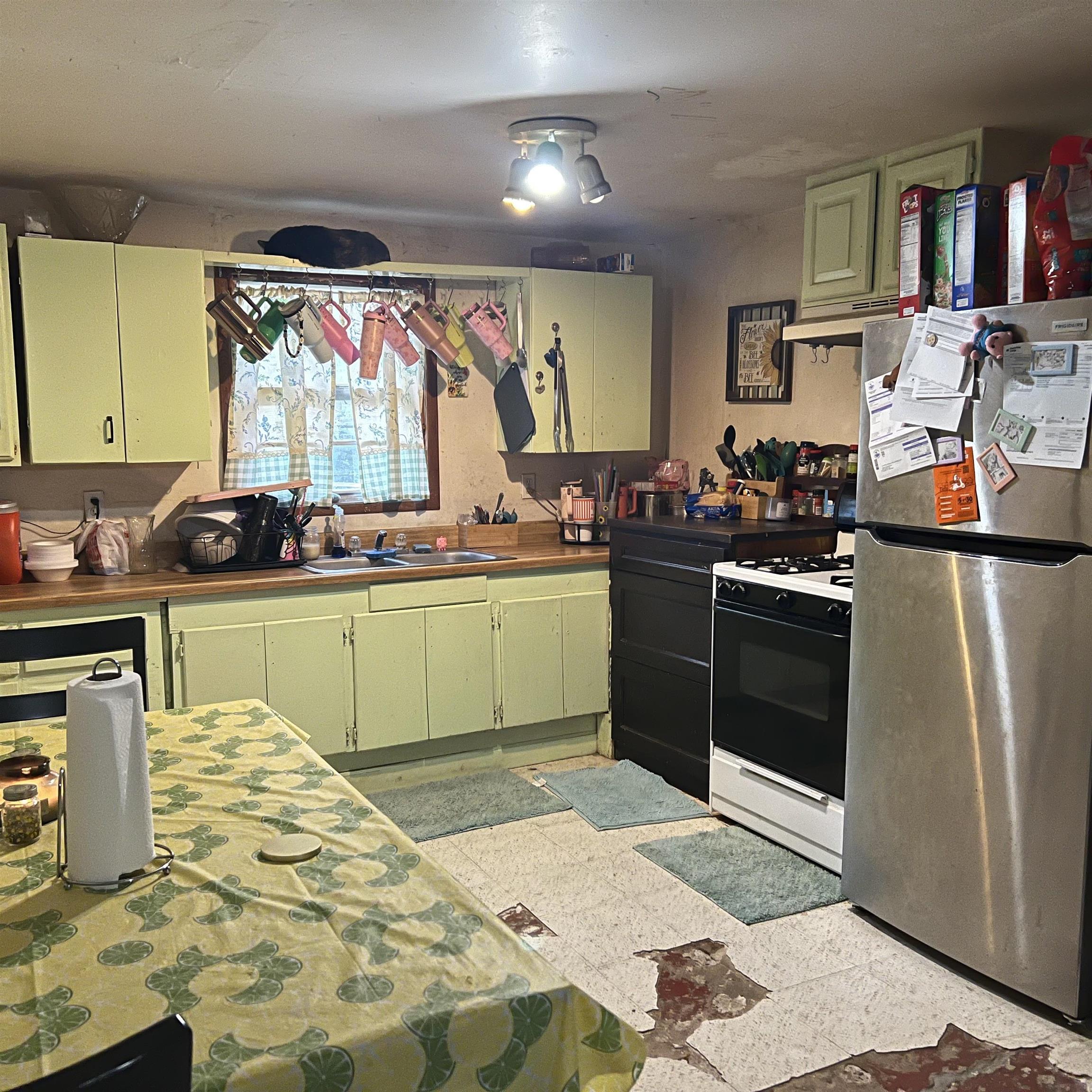 2715 Cedar Ave Property Photo 6