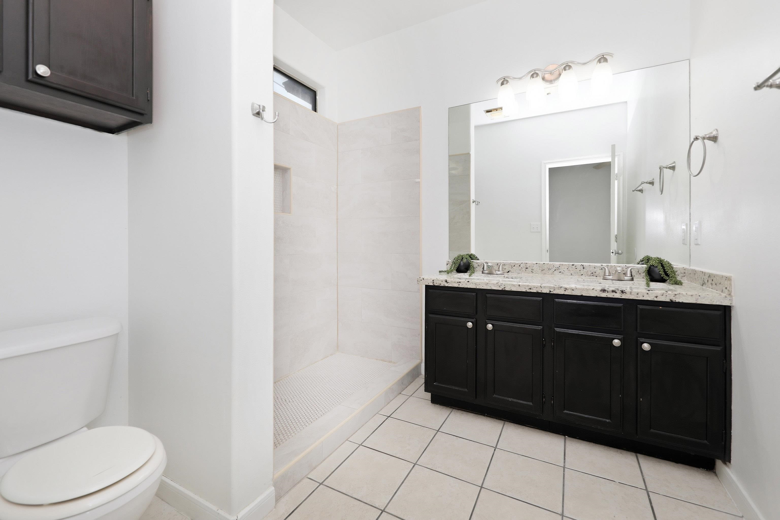 2445 Monarch Dr 1003 Property Photo 17