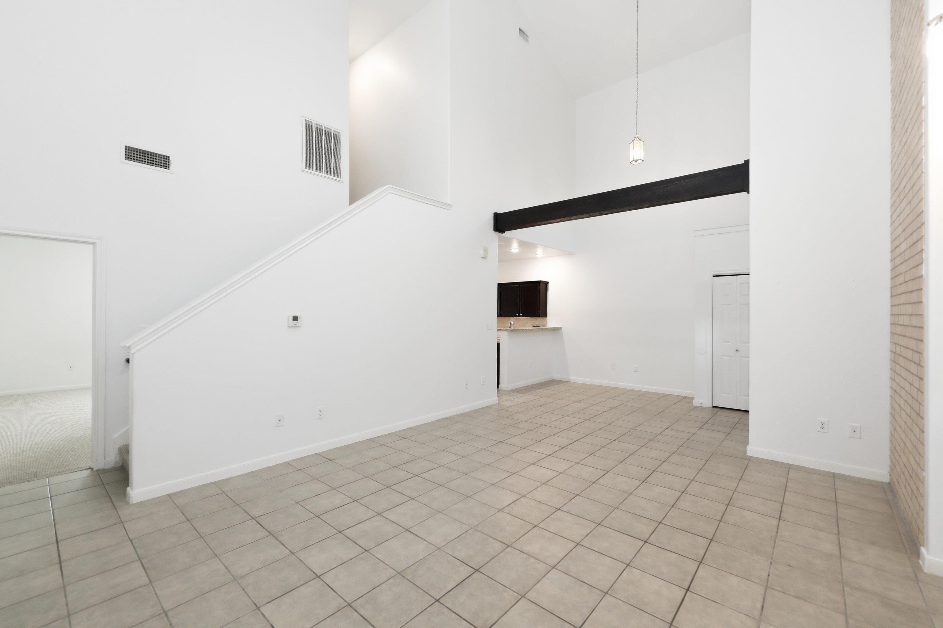 2445 Monarch Dr 1003 Property Photo 18