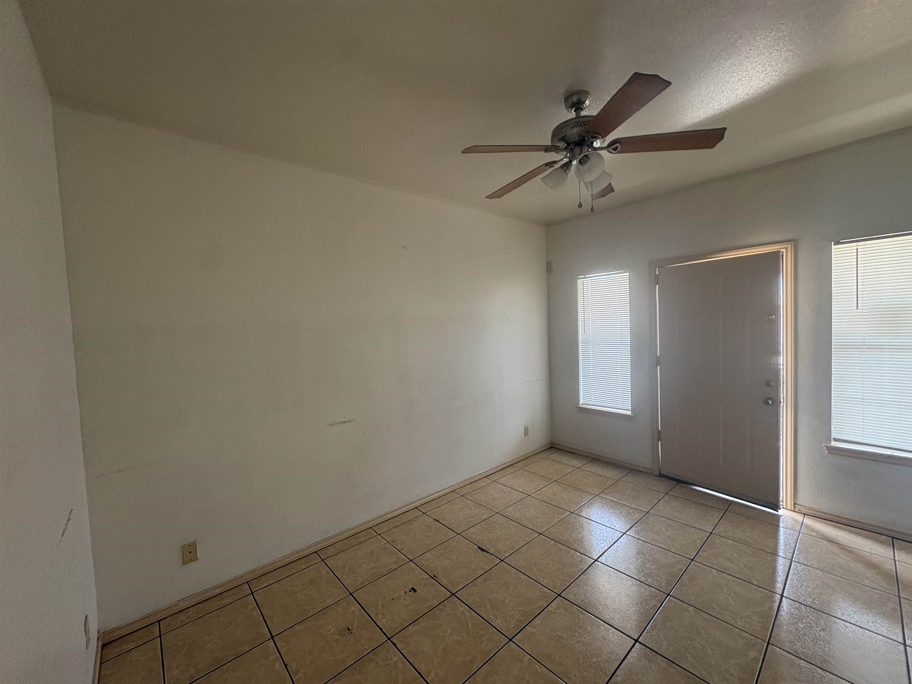 4419 Springfield Ave 202 Property Photo 7