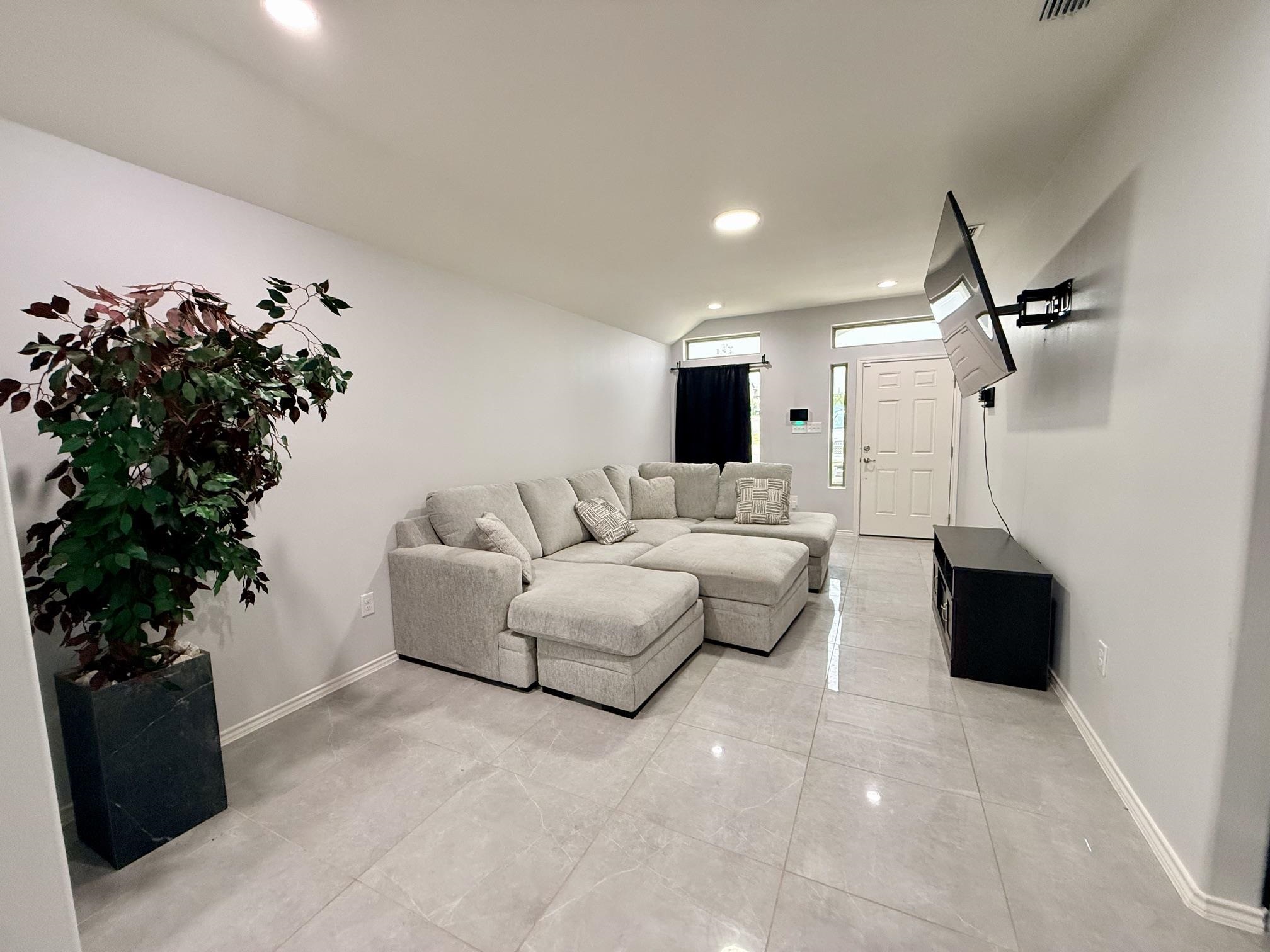 508 Concepcion Property Photo 7