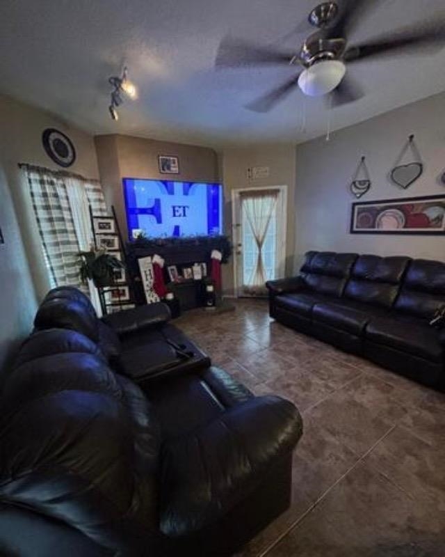 8655 Datapoint Dr 205 Property Photo 4