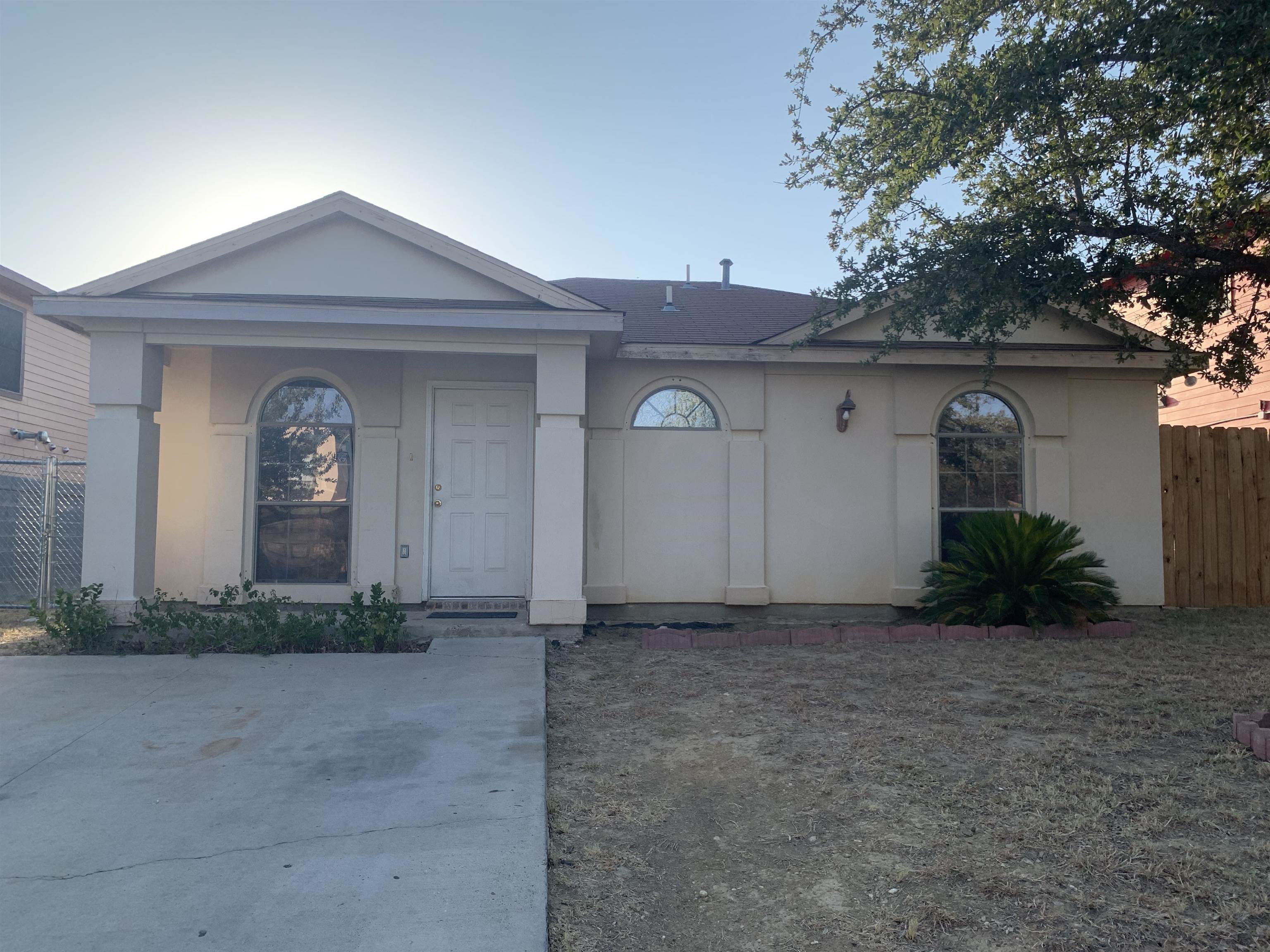 2615 Bandera Dr Property Photo 1