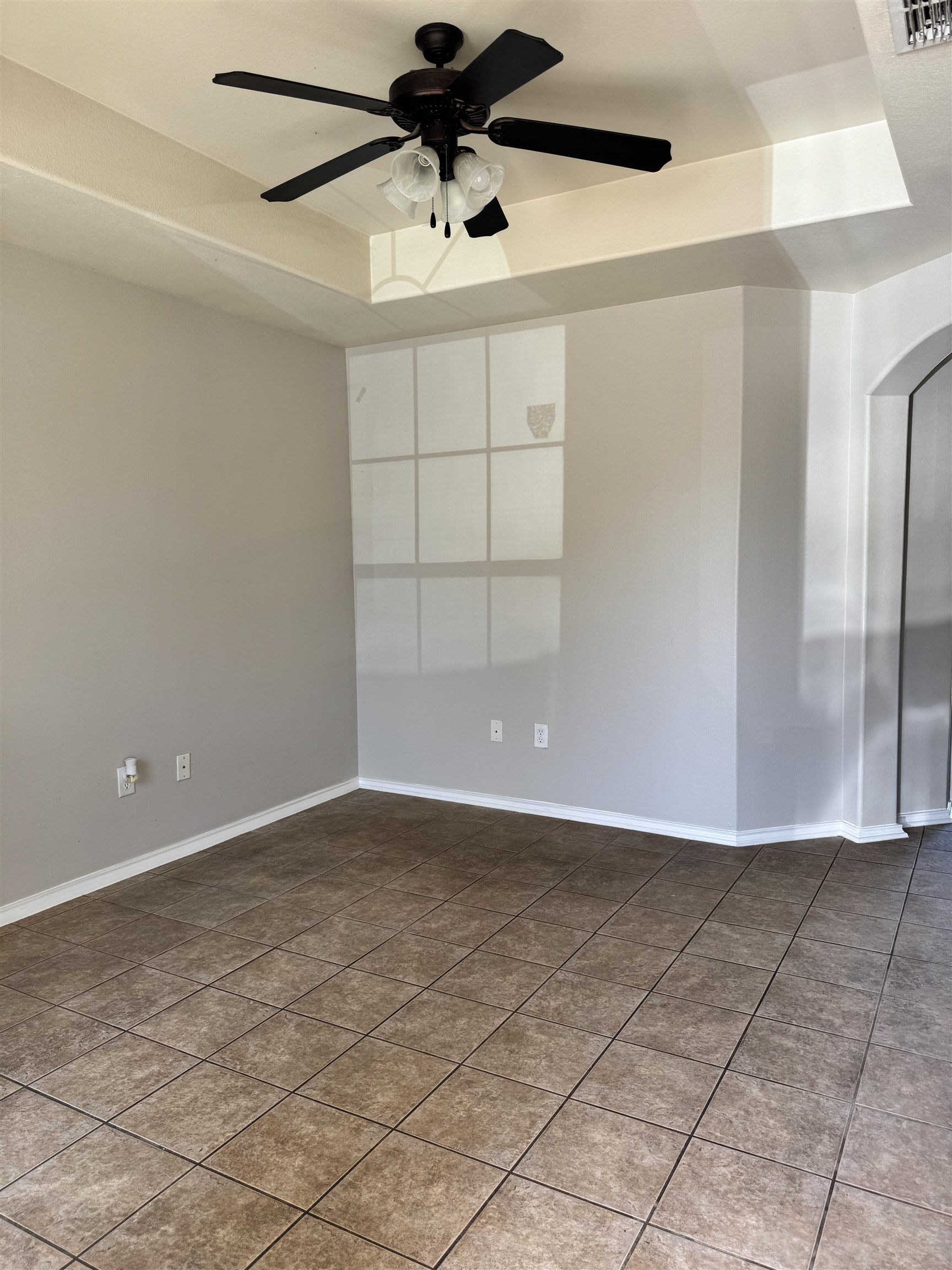 2615 Bandera Dr Property Photo 2