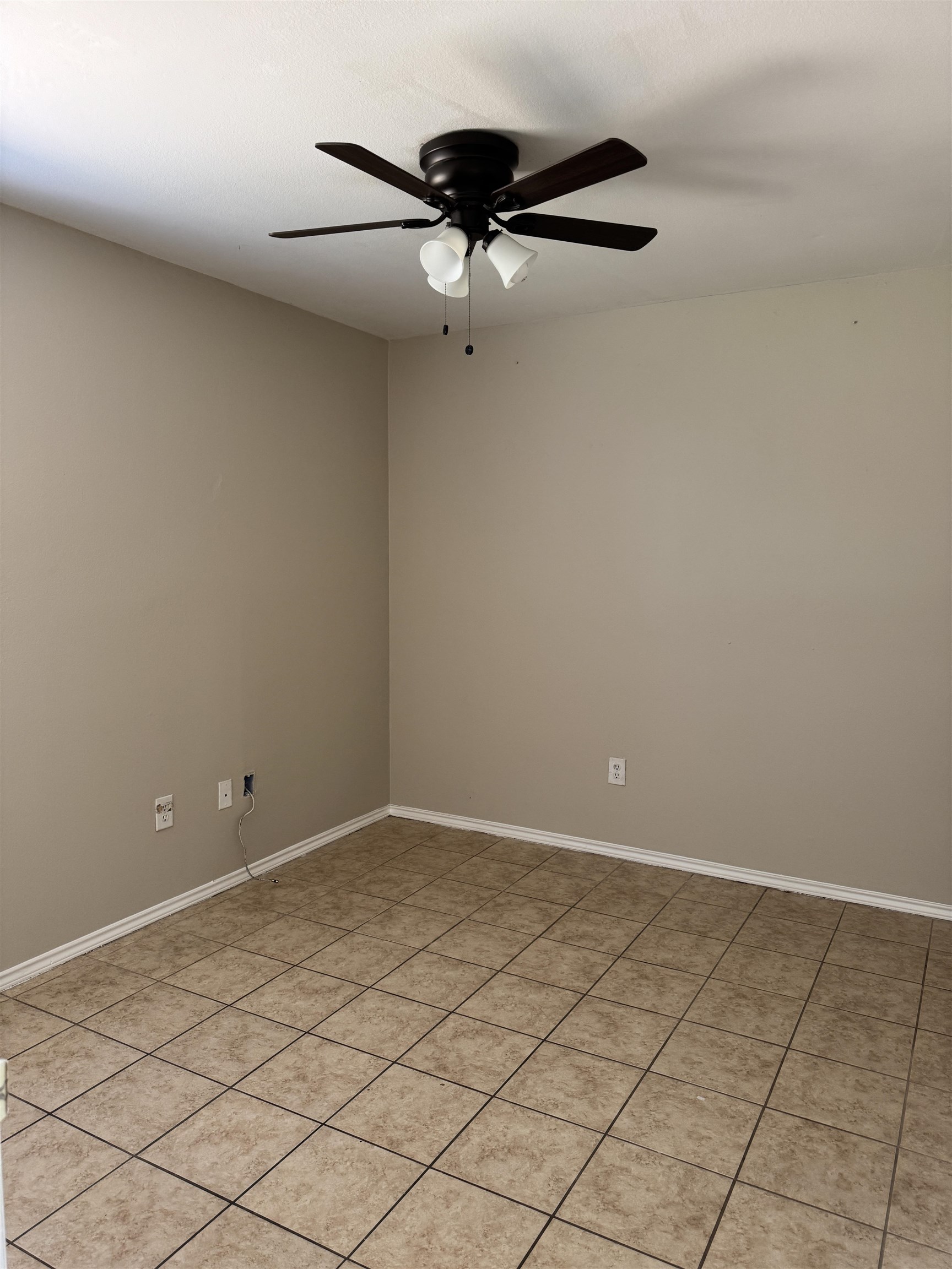 2615 Bandera Dr Property Photo 3