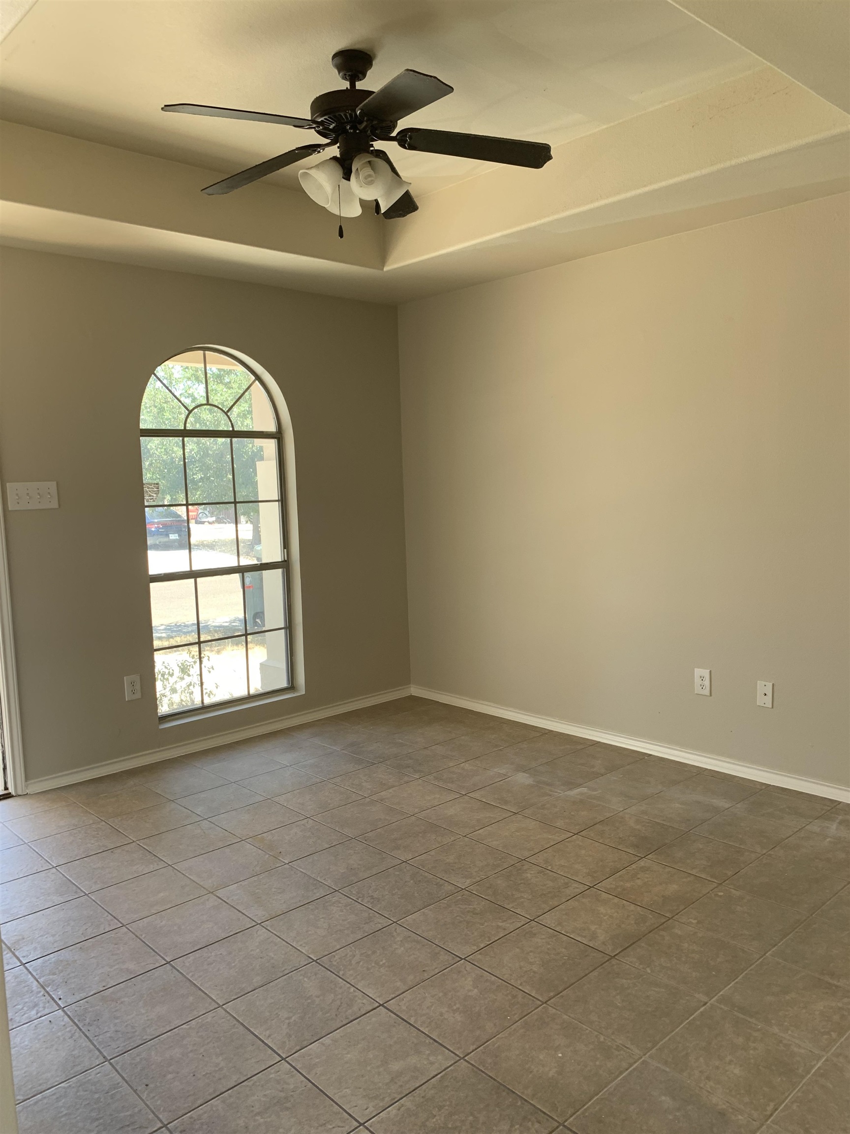 2615 Bandera Dr Property Photo 4