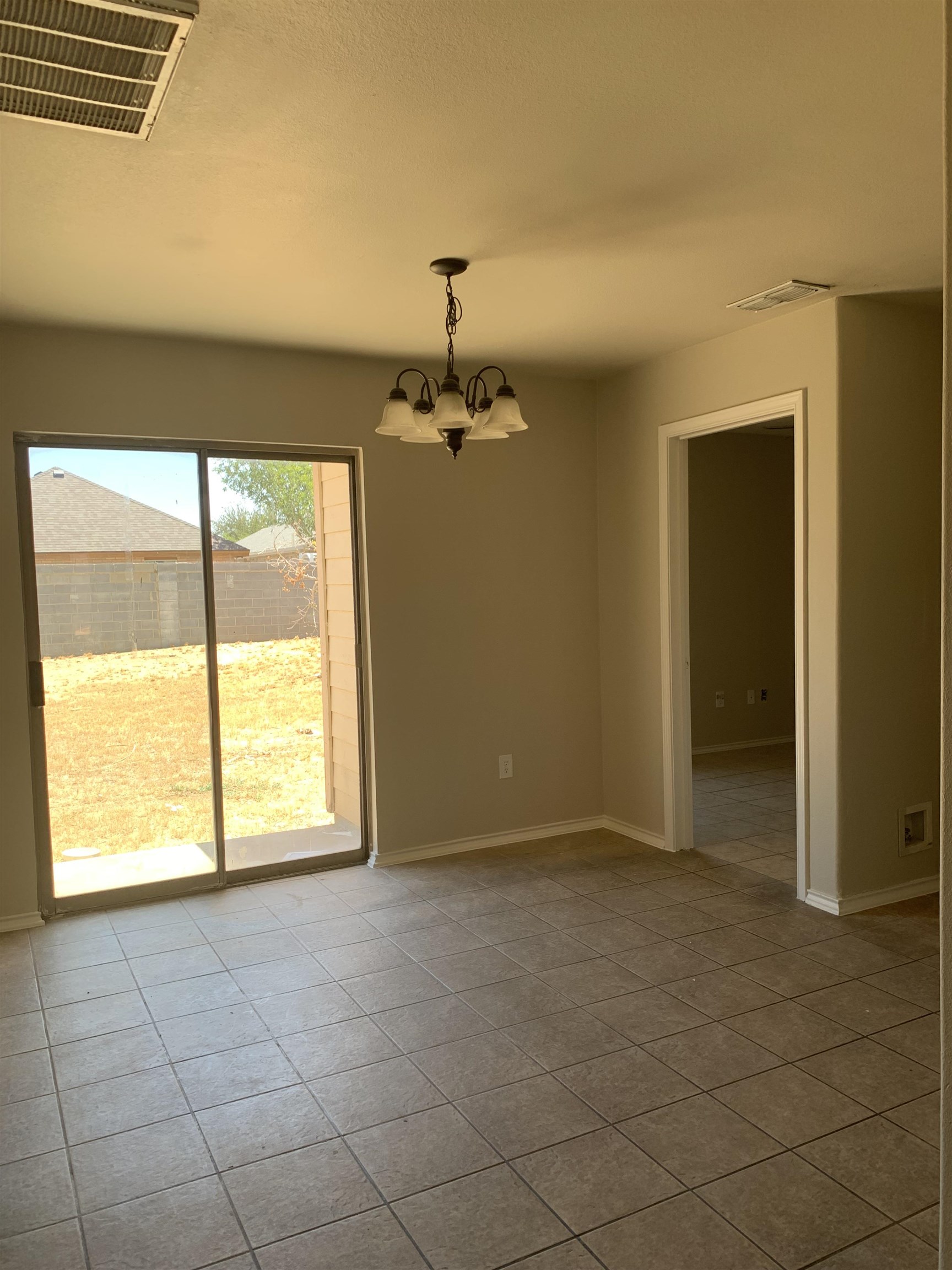2615 Bandera Dr Property Photo 6