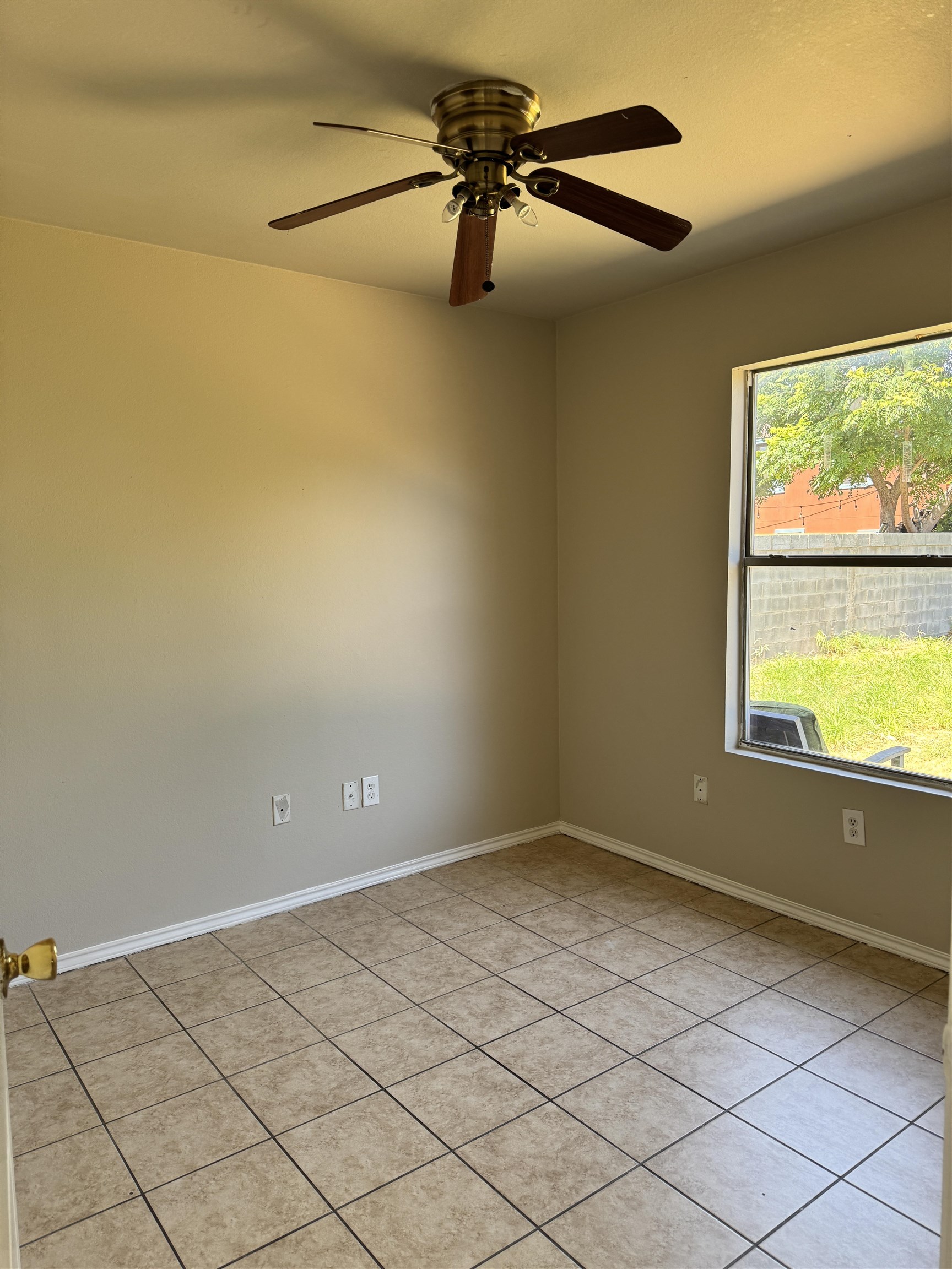 2615 Bandera Dr Property Photo 11