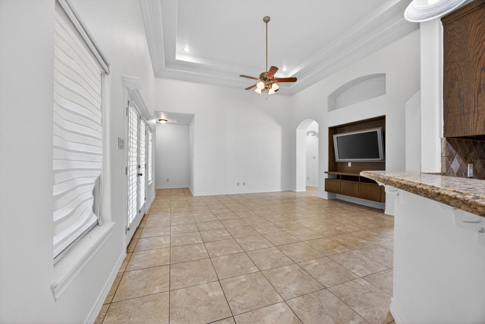 3401 Delfina Dr Property Photo 6