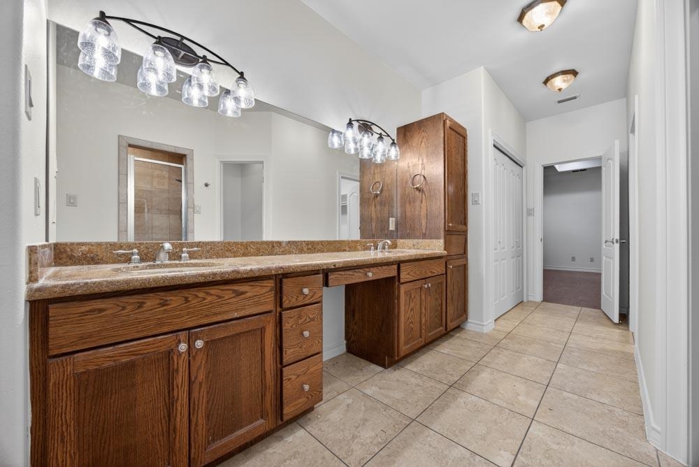 3401 Delfina Dr Property Photo 12