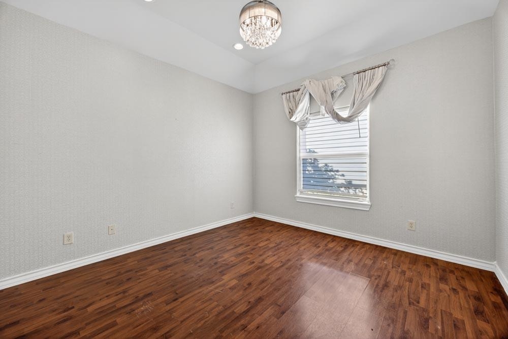 3401 Delfina Dr Property Photo 18