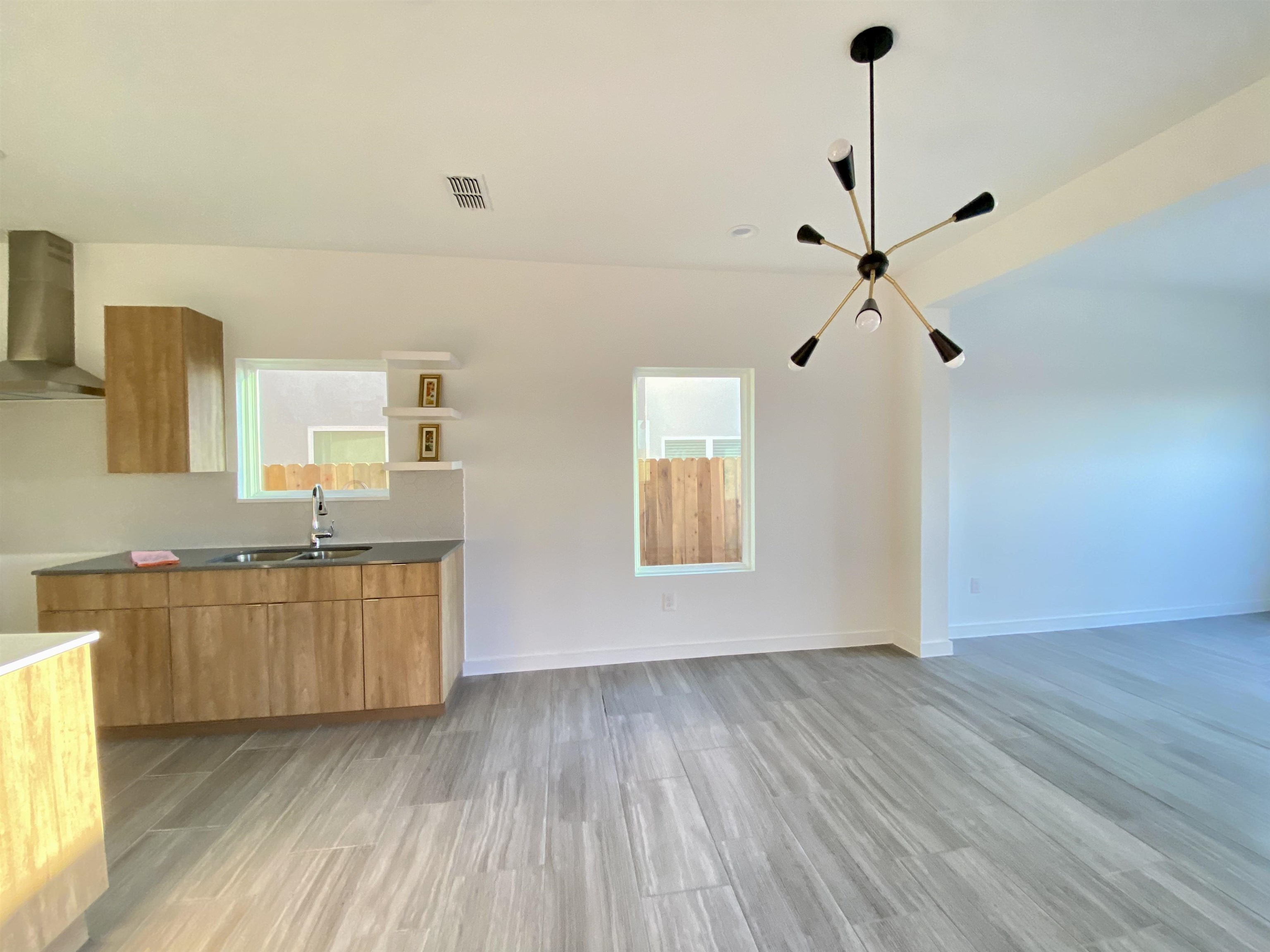 512 Deer Path Loop Property Photo 3