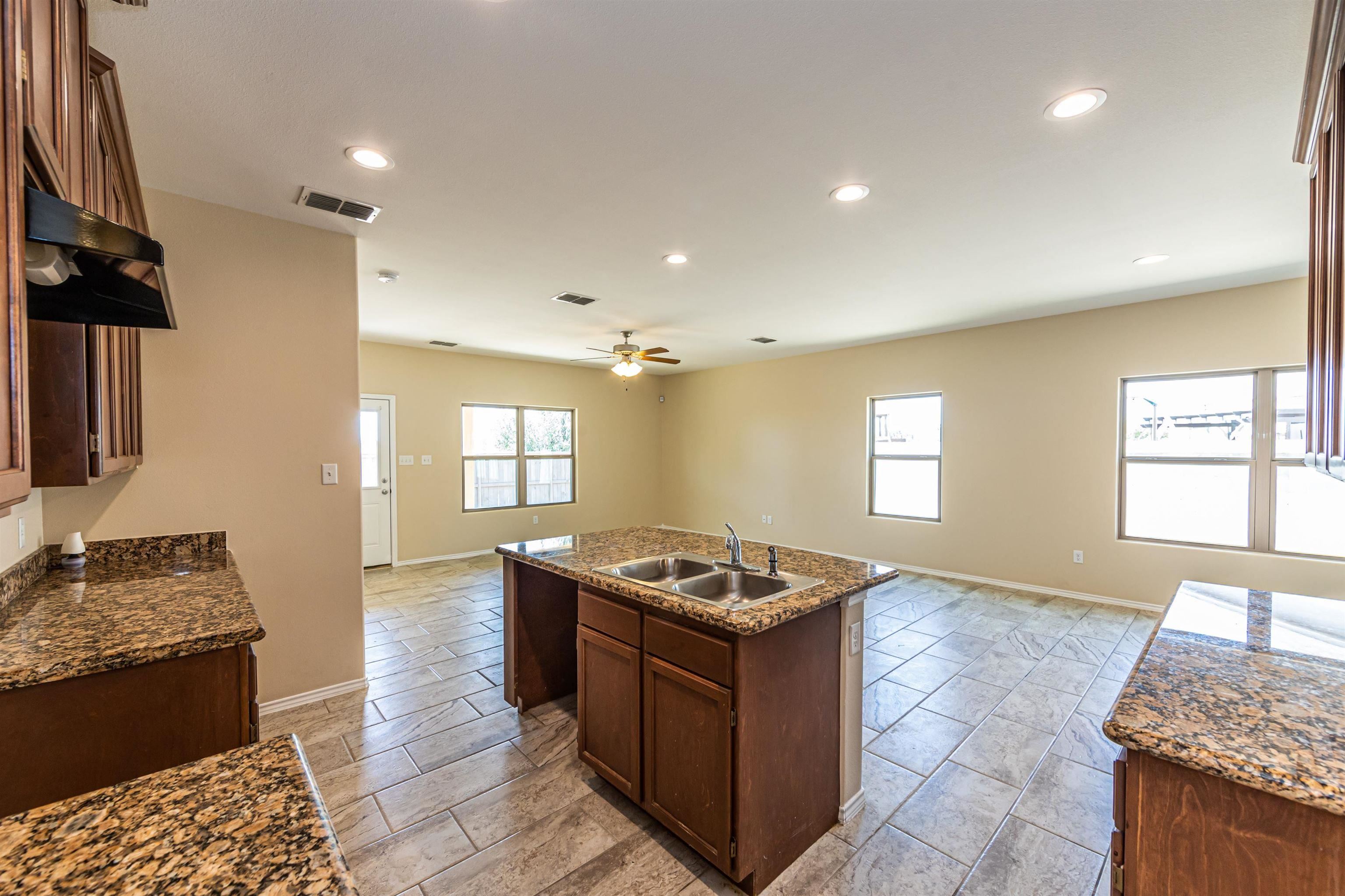 11234 Sierra Gorda Dr Property Photo 9