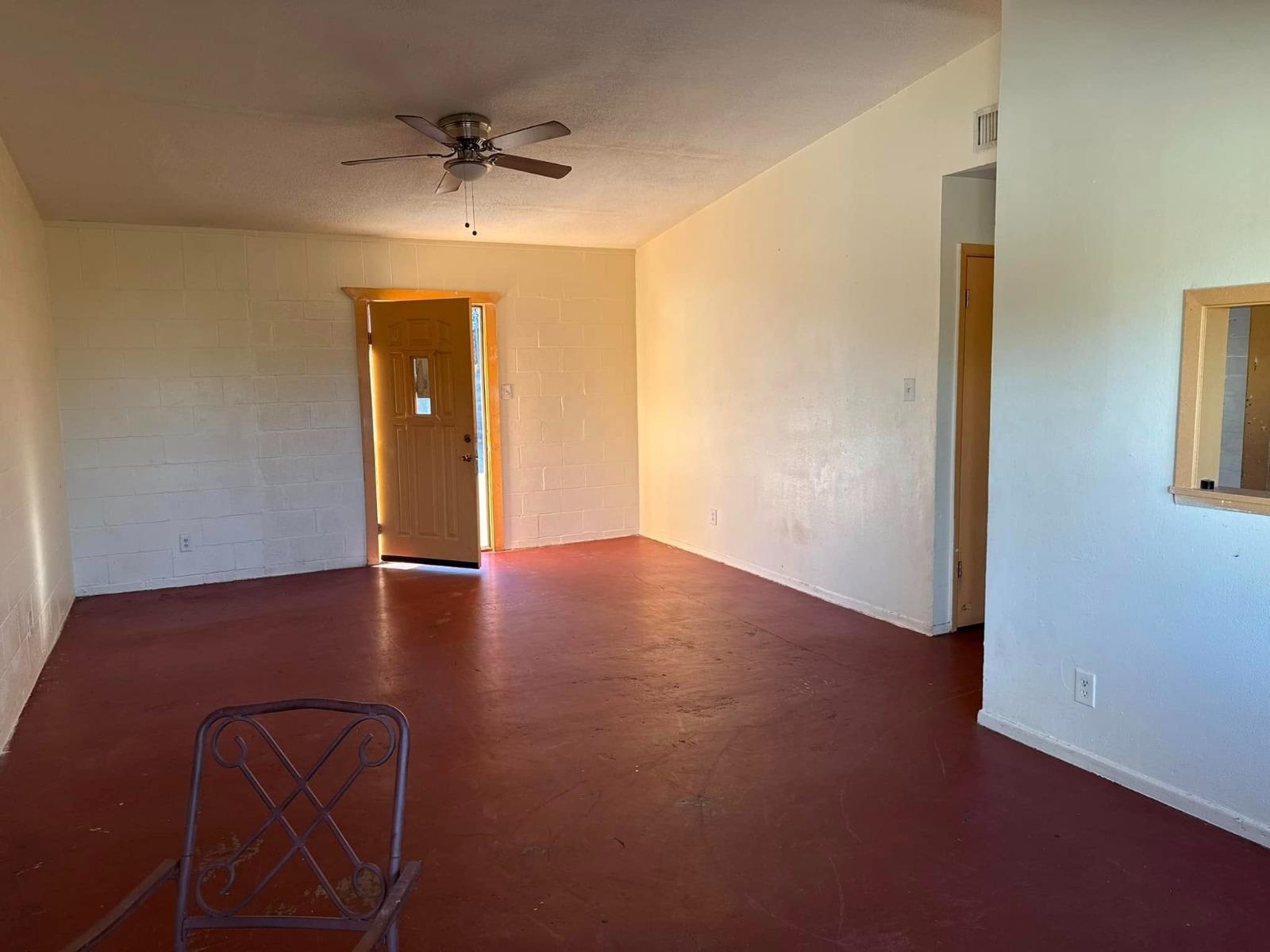 2703 Diaz St Property Photo 7