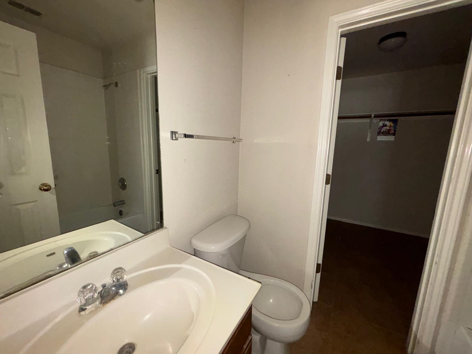 17414 College Port Dr Property Photo 13