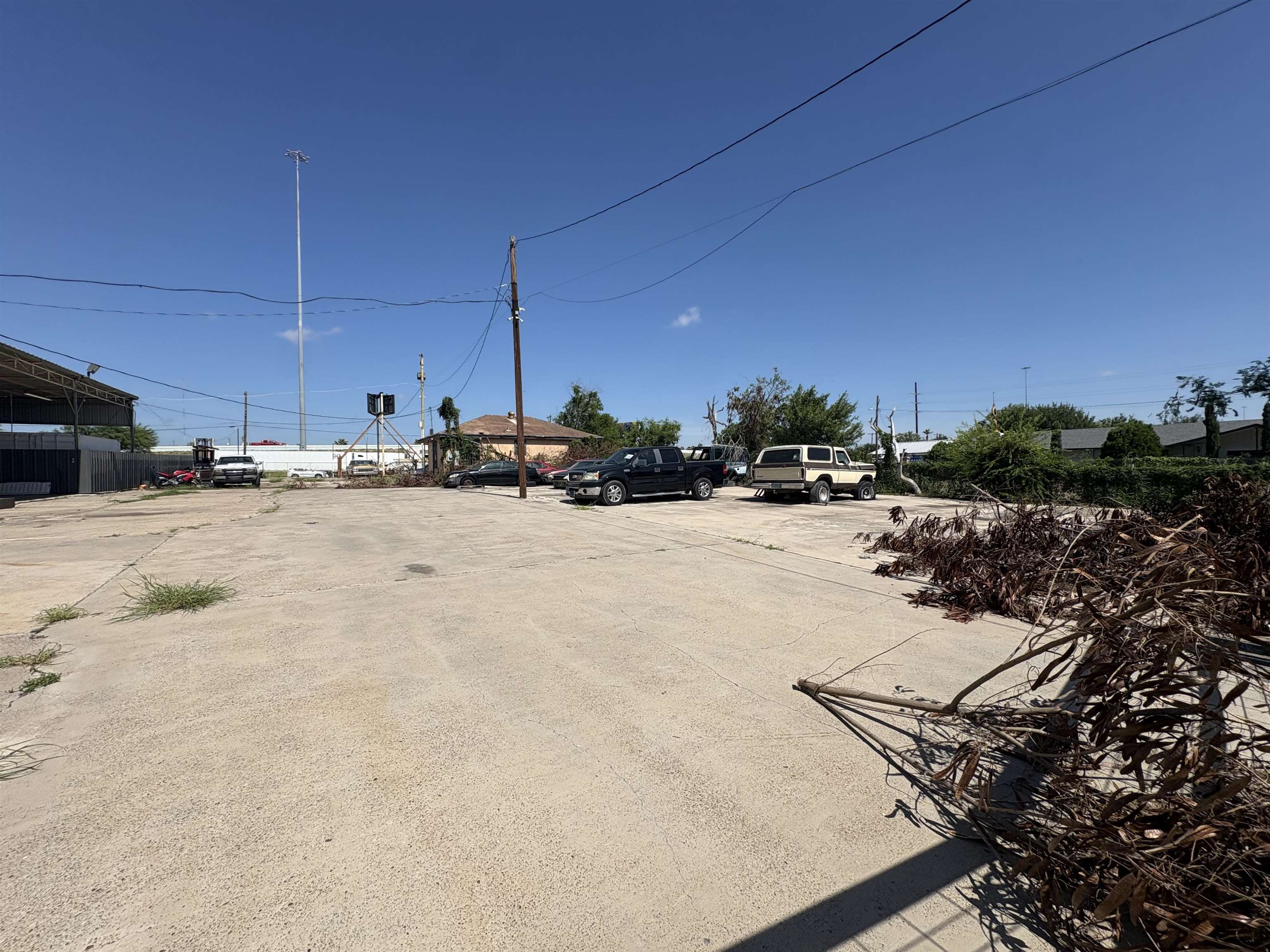 2614 San Eduardo Ave Property Photo 25