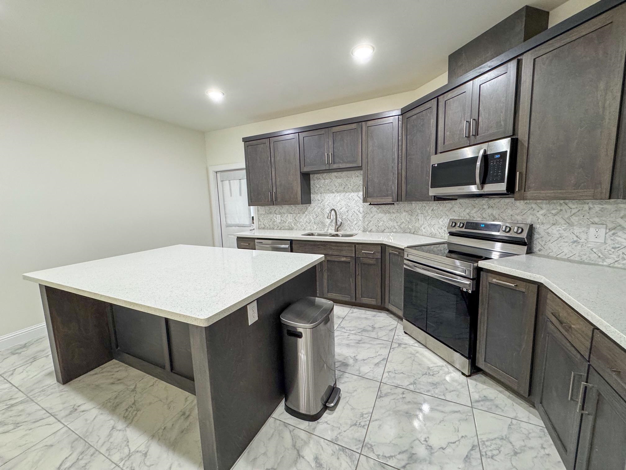 1421 Eagles Ln Property Photo 10