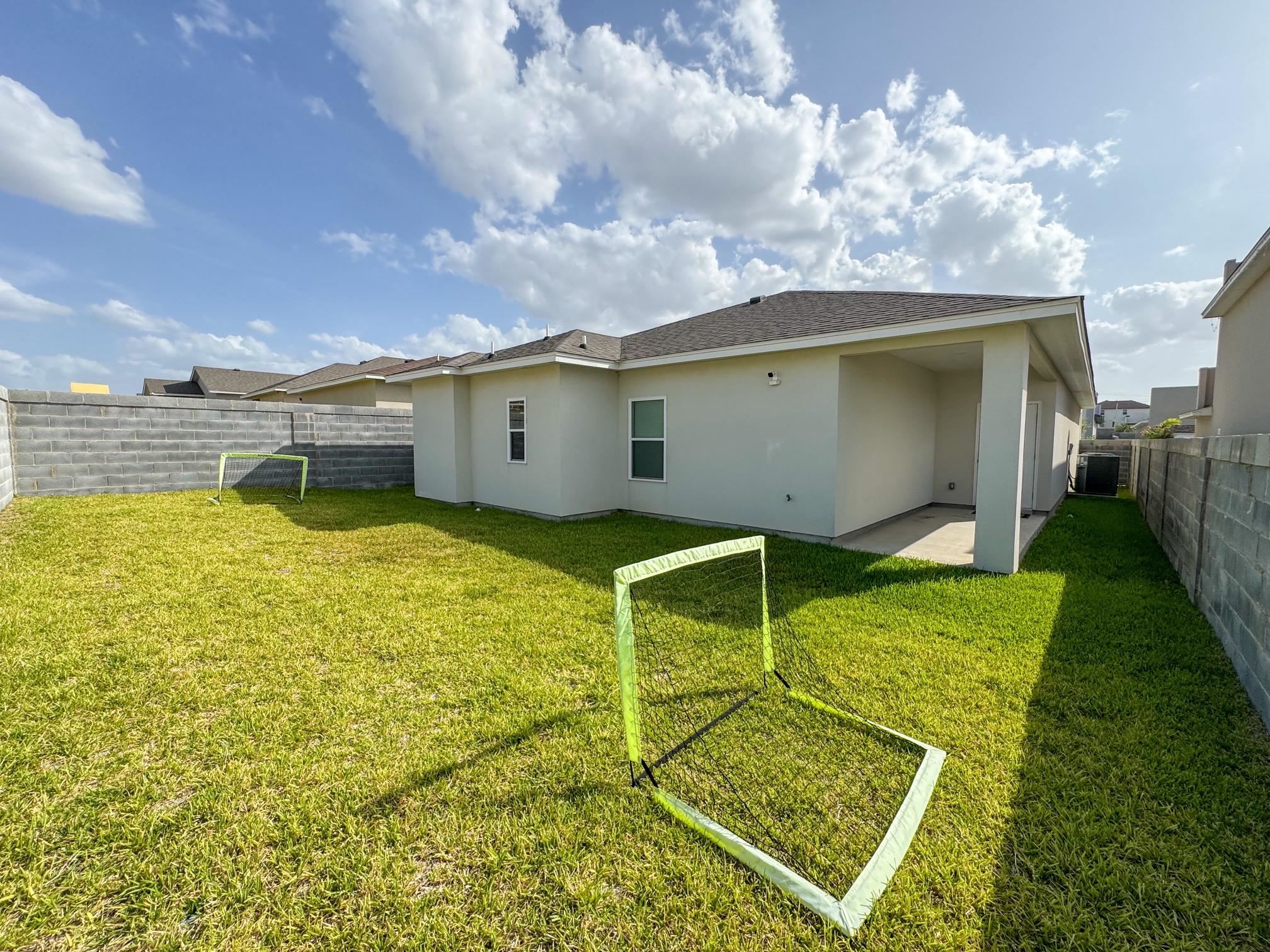 1421 Eagles Ln Property Photo 25