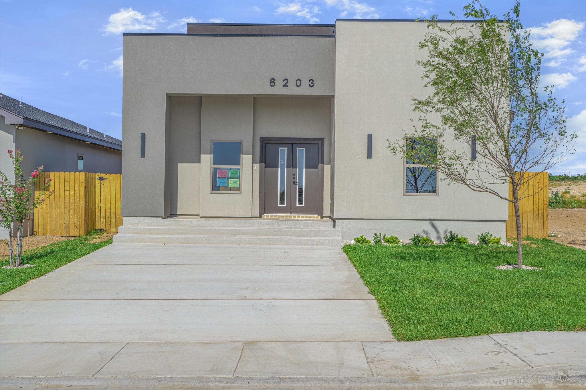 6203 Seminario Ln. Property Photo 1