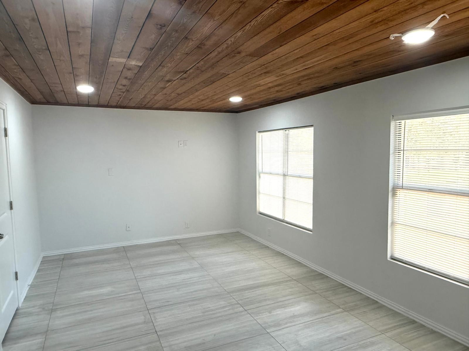 608 Sesame Ln Property Photo 3