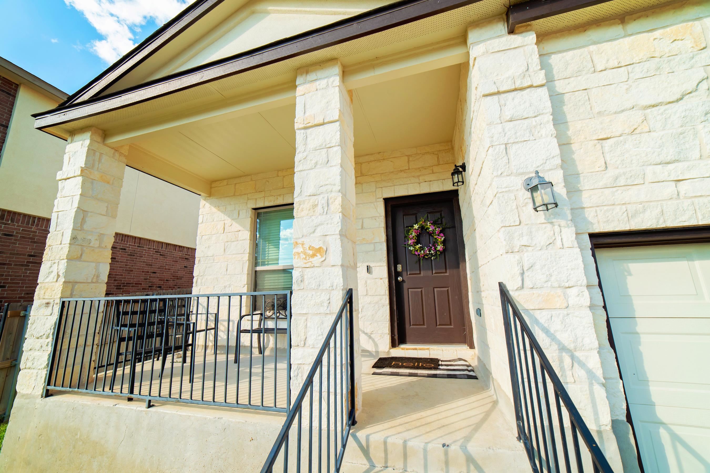 1007 Kus Dr. Property Photo 2