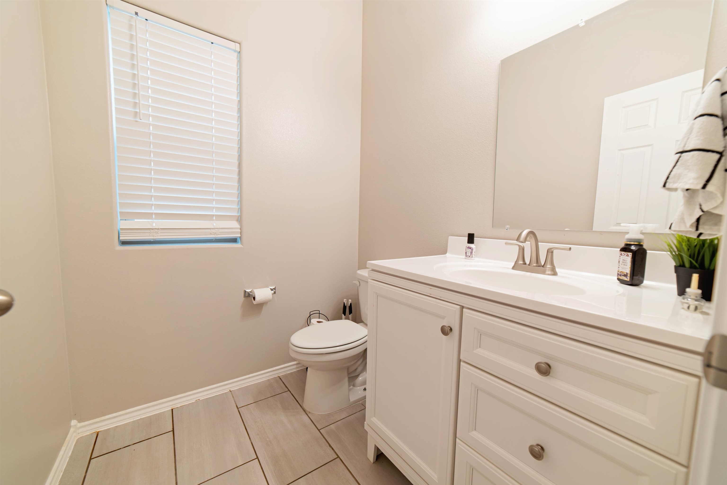 1007 Kus Dr. Property Photo 7