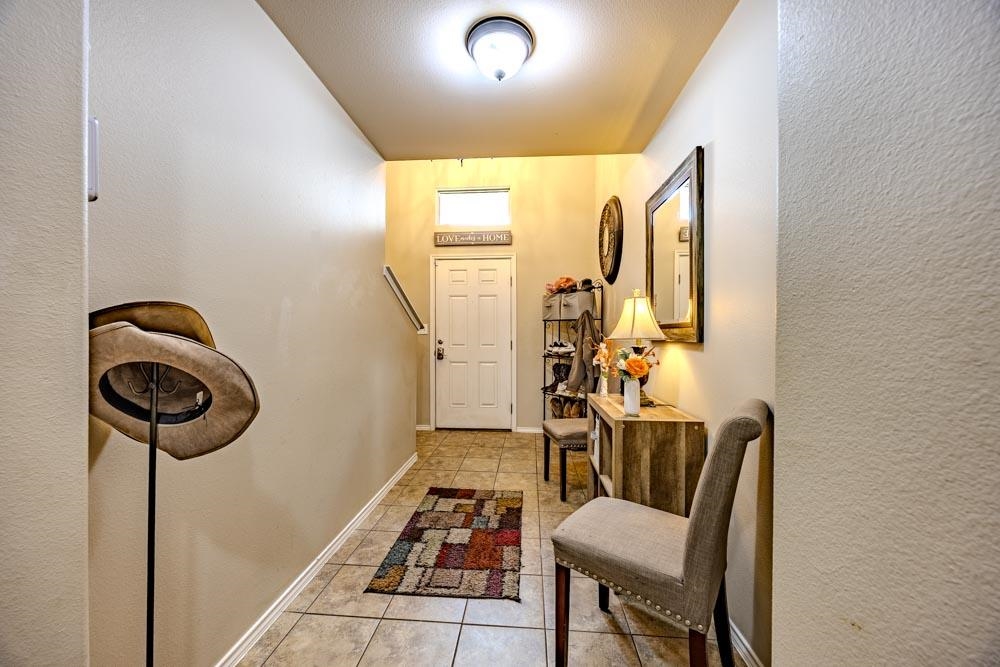 1615 Ann Harbor St Property Photo 5
