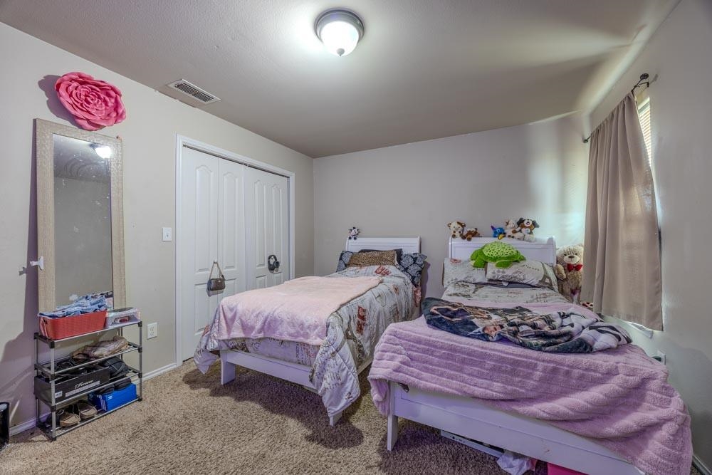 1615 Ann Harbor St Property Photo 28