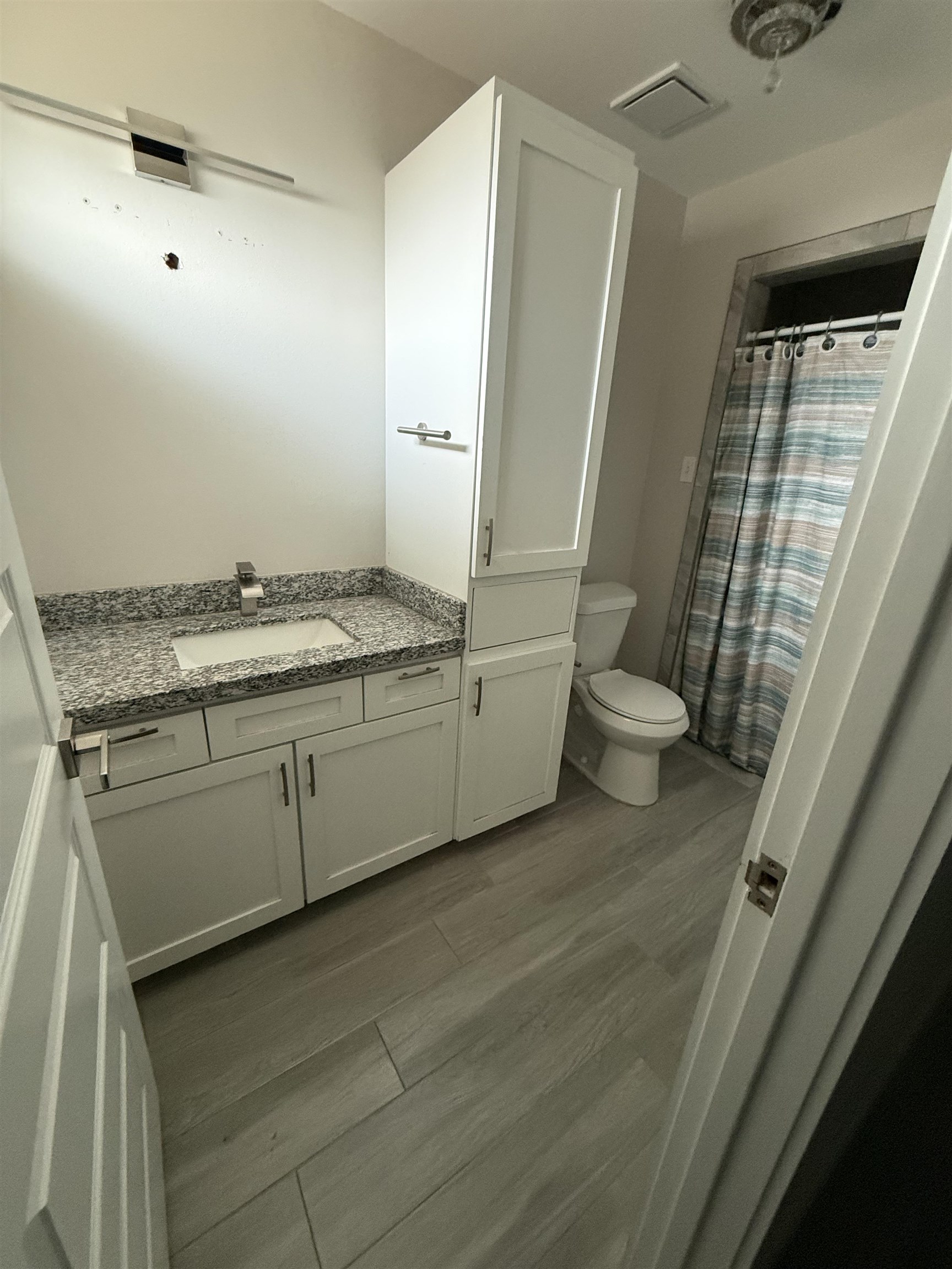 6708 El Jinete Dr. Property Photo 11