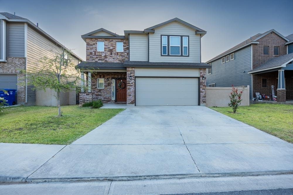 8702 Shiloh Rock Dr. Property Photo 1