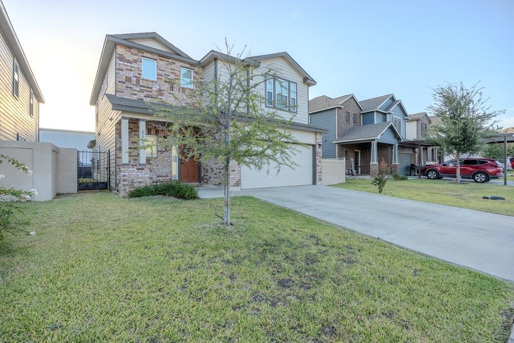 8702 Shiloh Rock Dr. Property Photo 3