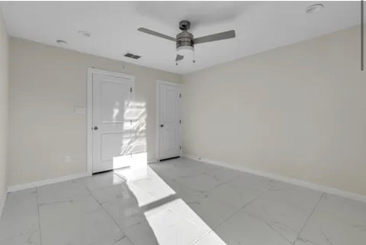 504 Gale Ct B205 Property Photo 10