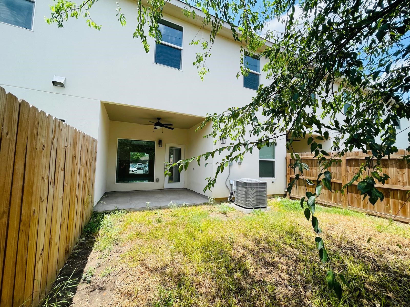 504 Gale Ct B205 Property Photo 13