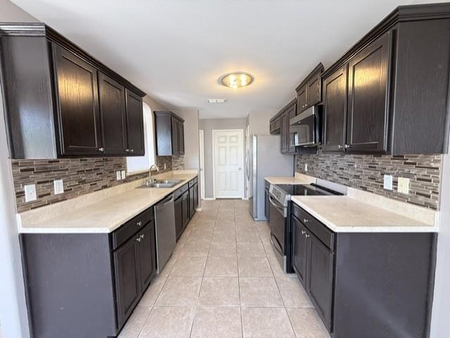 17525 Rock Port Rd Property Photo 8