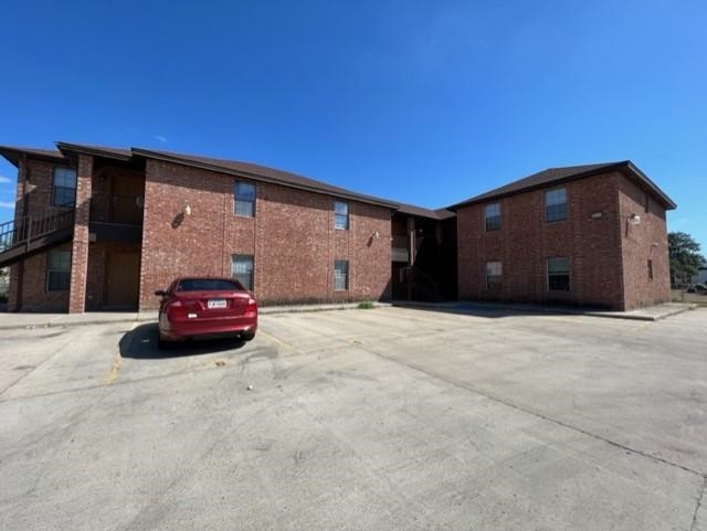 1001 E Travis St 6 Property Photo 1