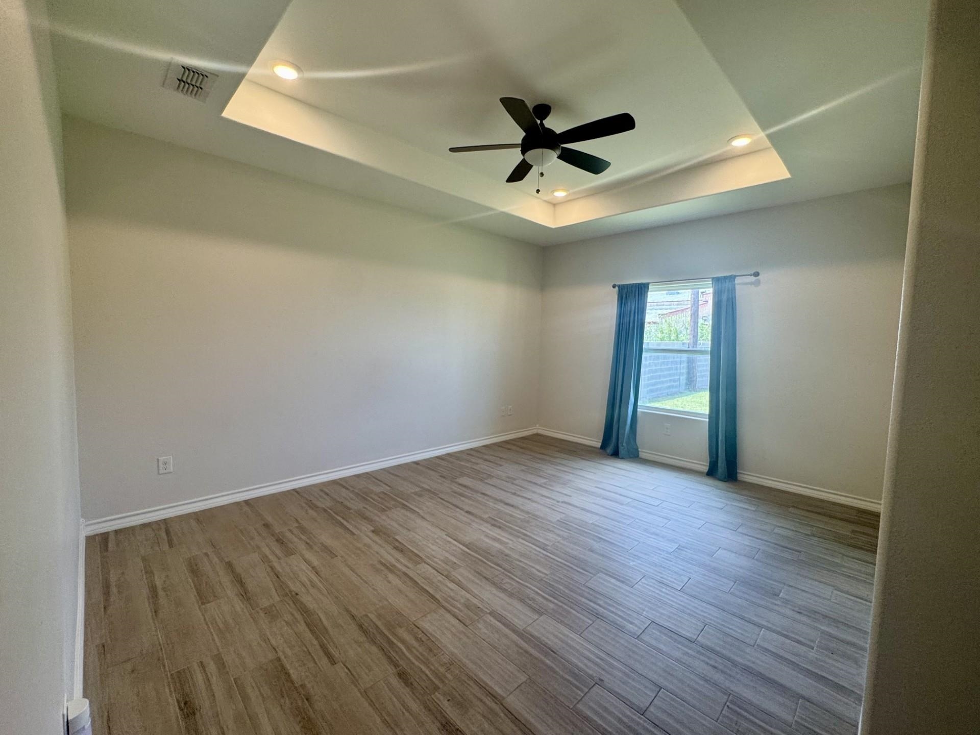6002 Amir Dr. Property Photo 12