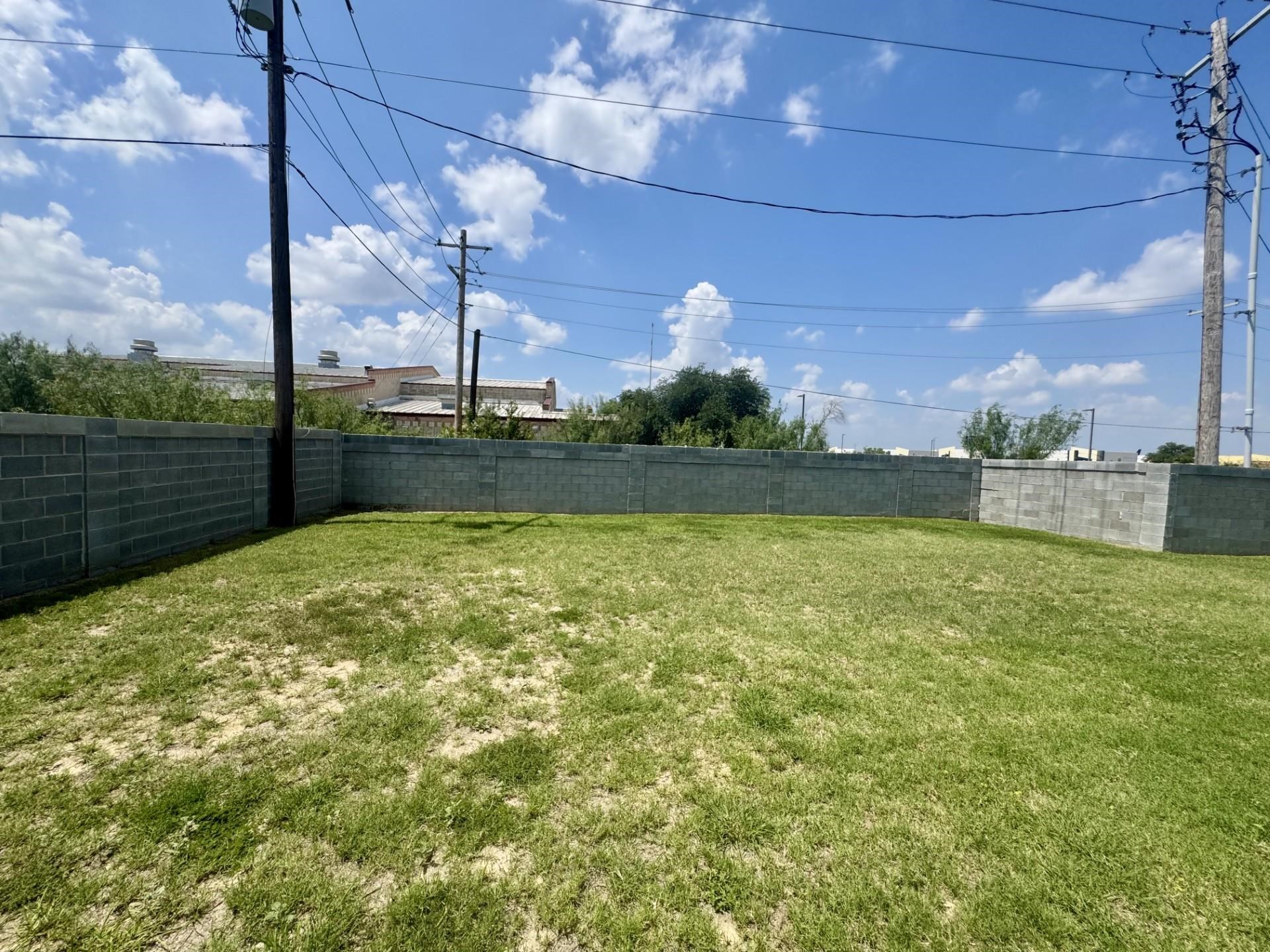 6002 Amir Dr. Property Photo 15