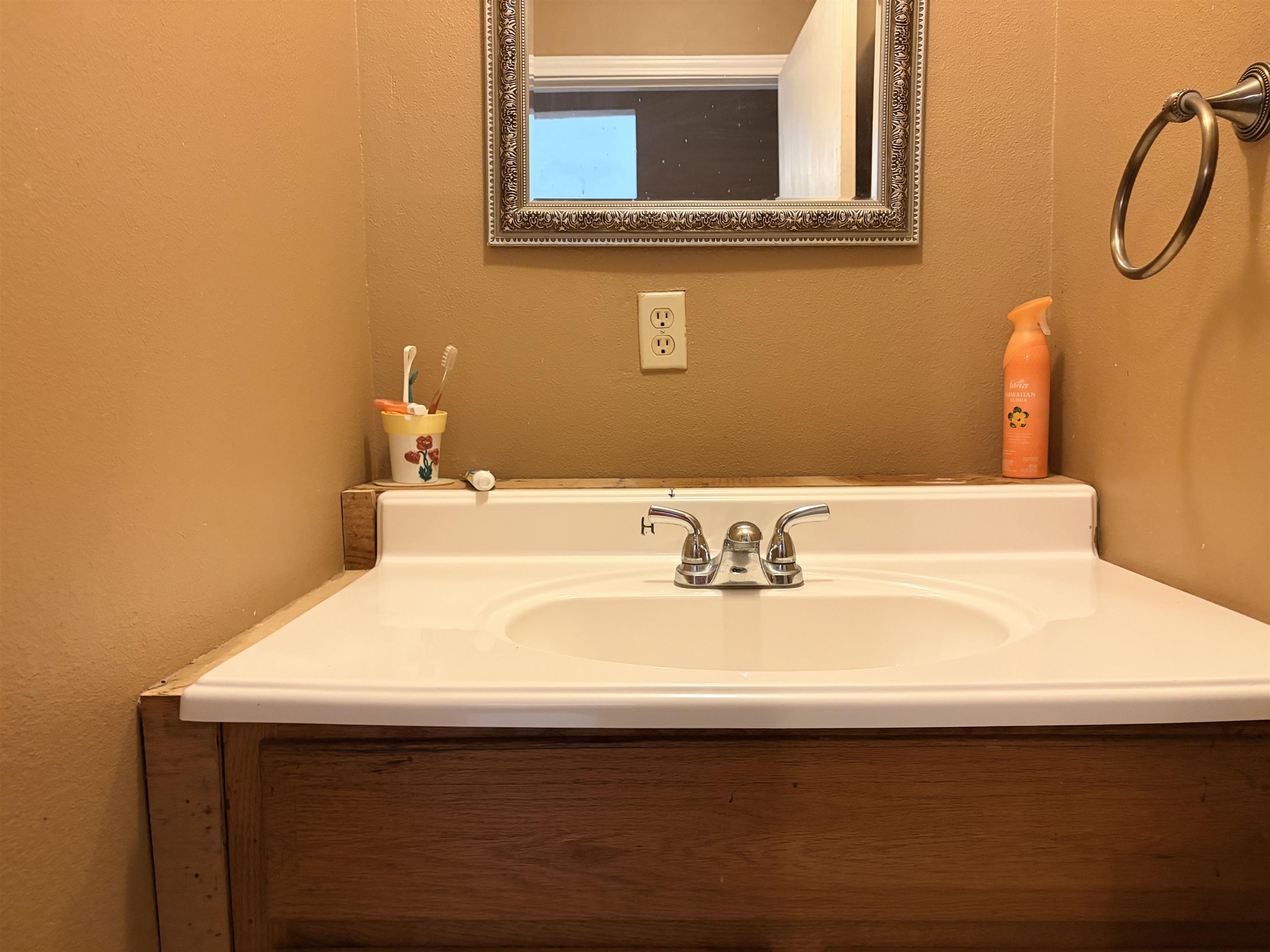 1723 Siesta Ln Property Photo 8