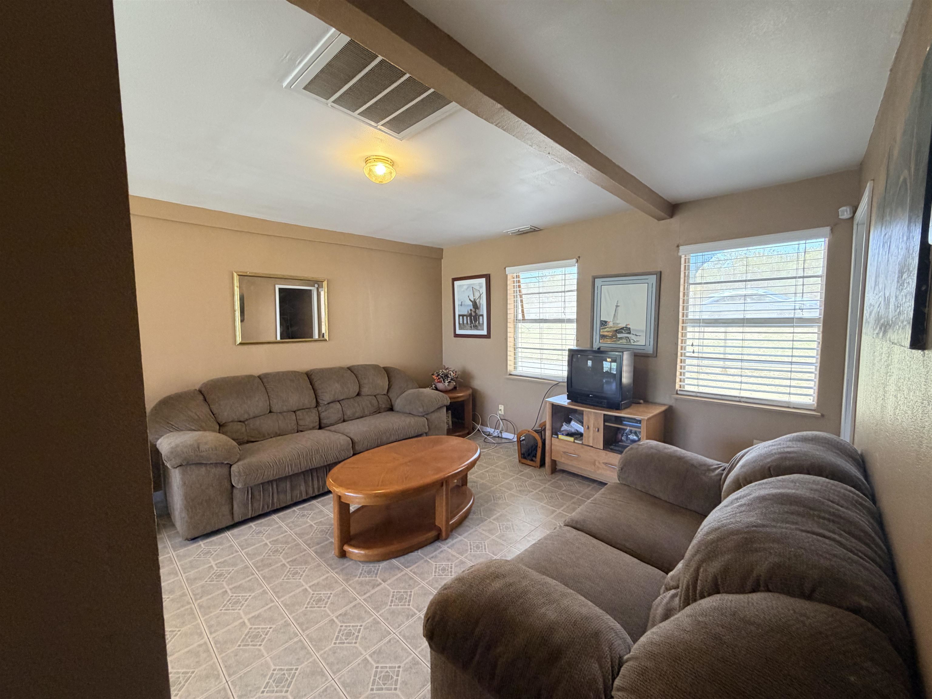 1723 Siesta Ln Property Photo 11
