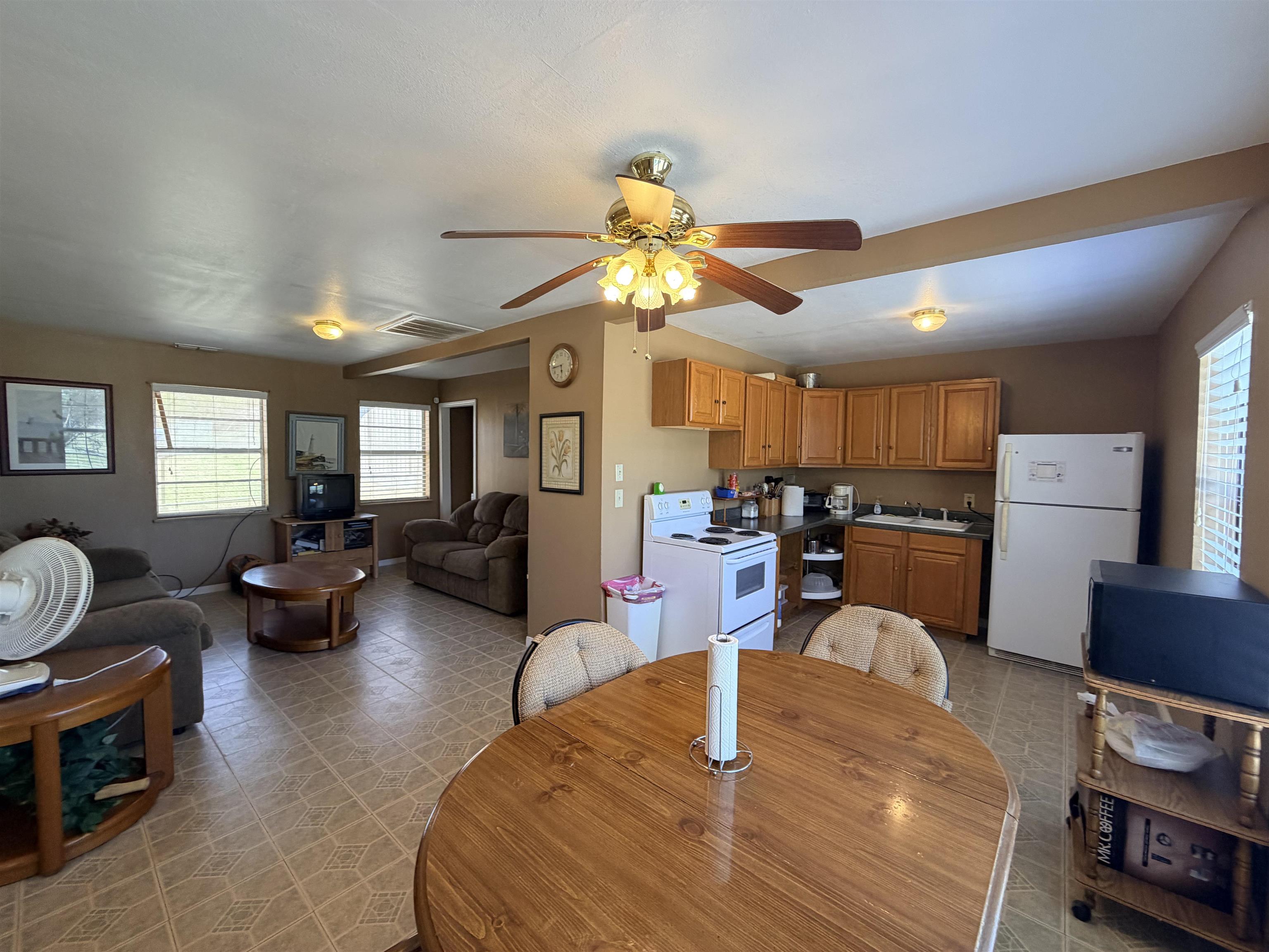 1723 Siesta Ln Property Photo 13