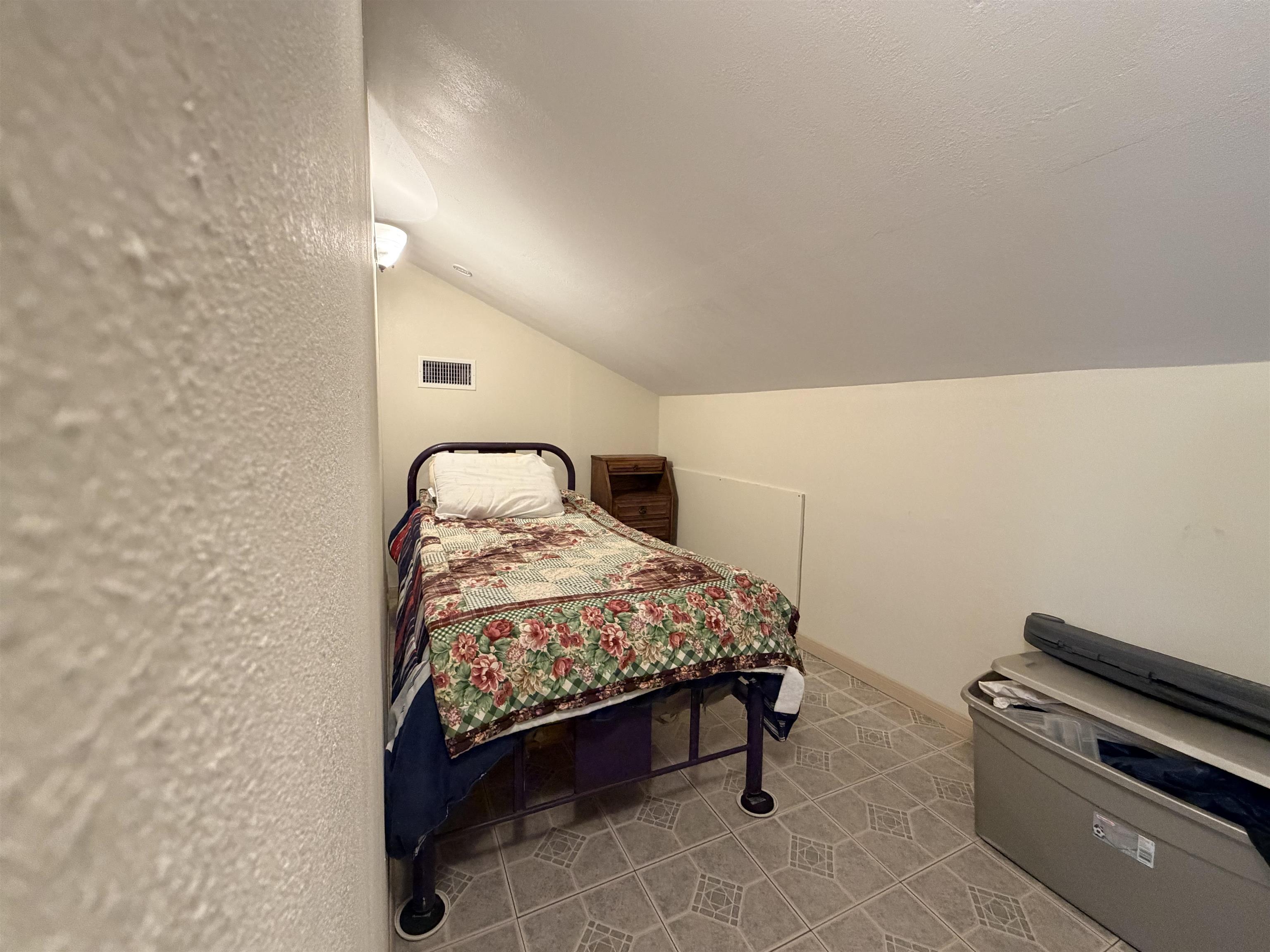 1723 Siesta Ln Property Photo 23